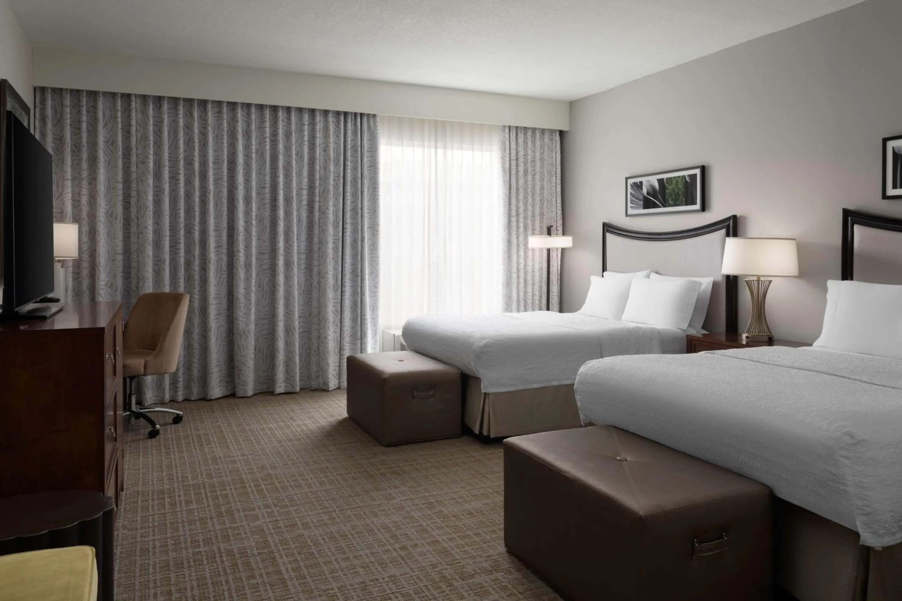 Bed in Hampton Inn & Suites Orlando/Downtown South - Medical Center