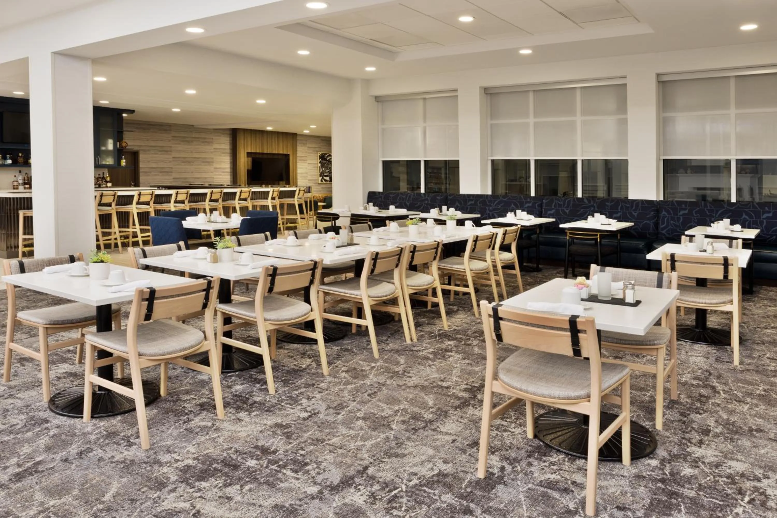 Restaurant/places to eat in Hilton Garden Inn Montgomery - EastChase