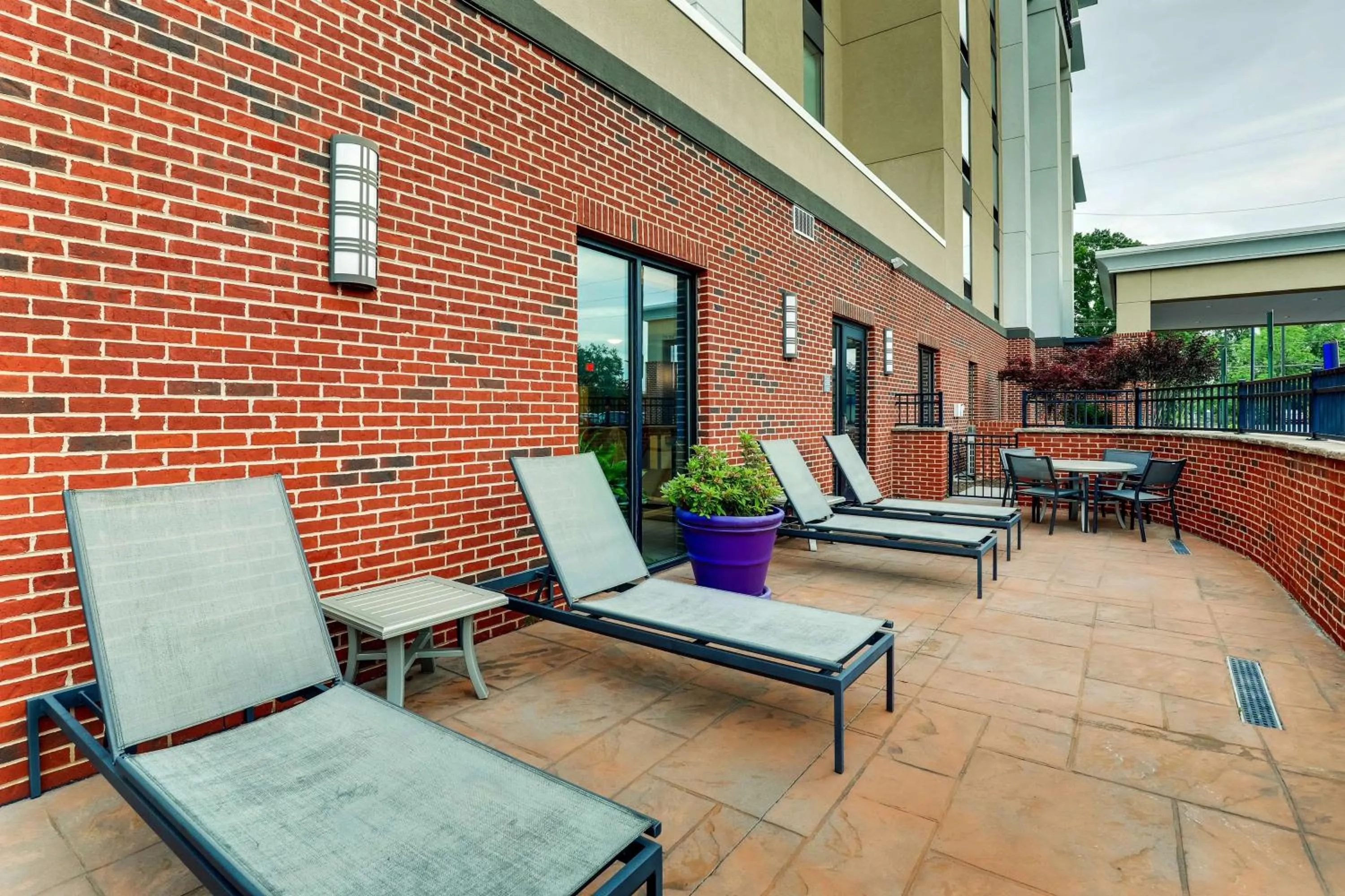 Patio in Hampton Inn and Suites Rome, GA