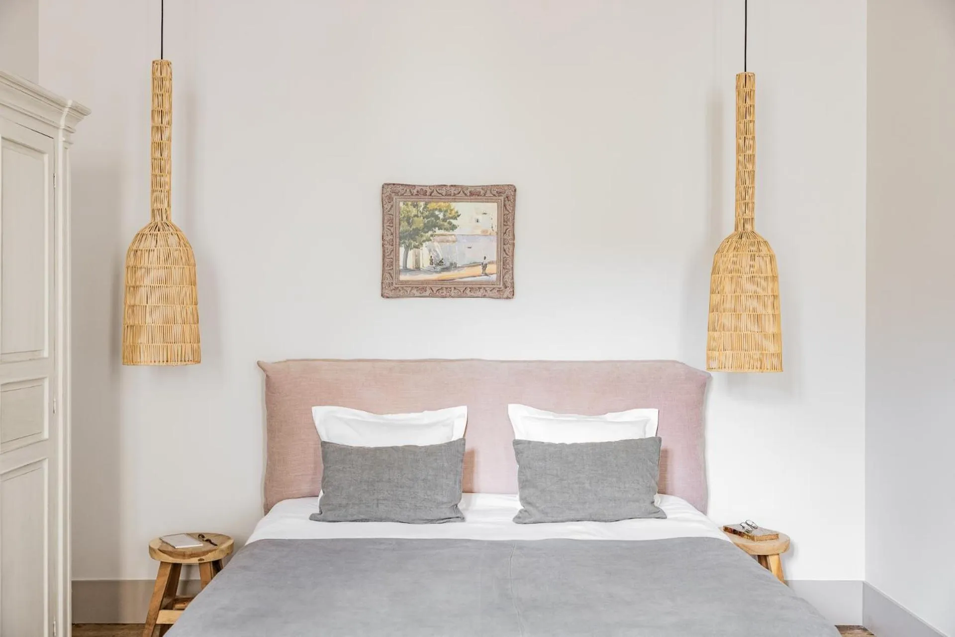 Bed in Logis de la Cadène