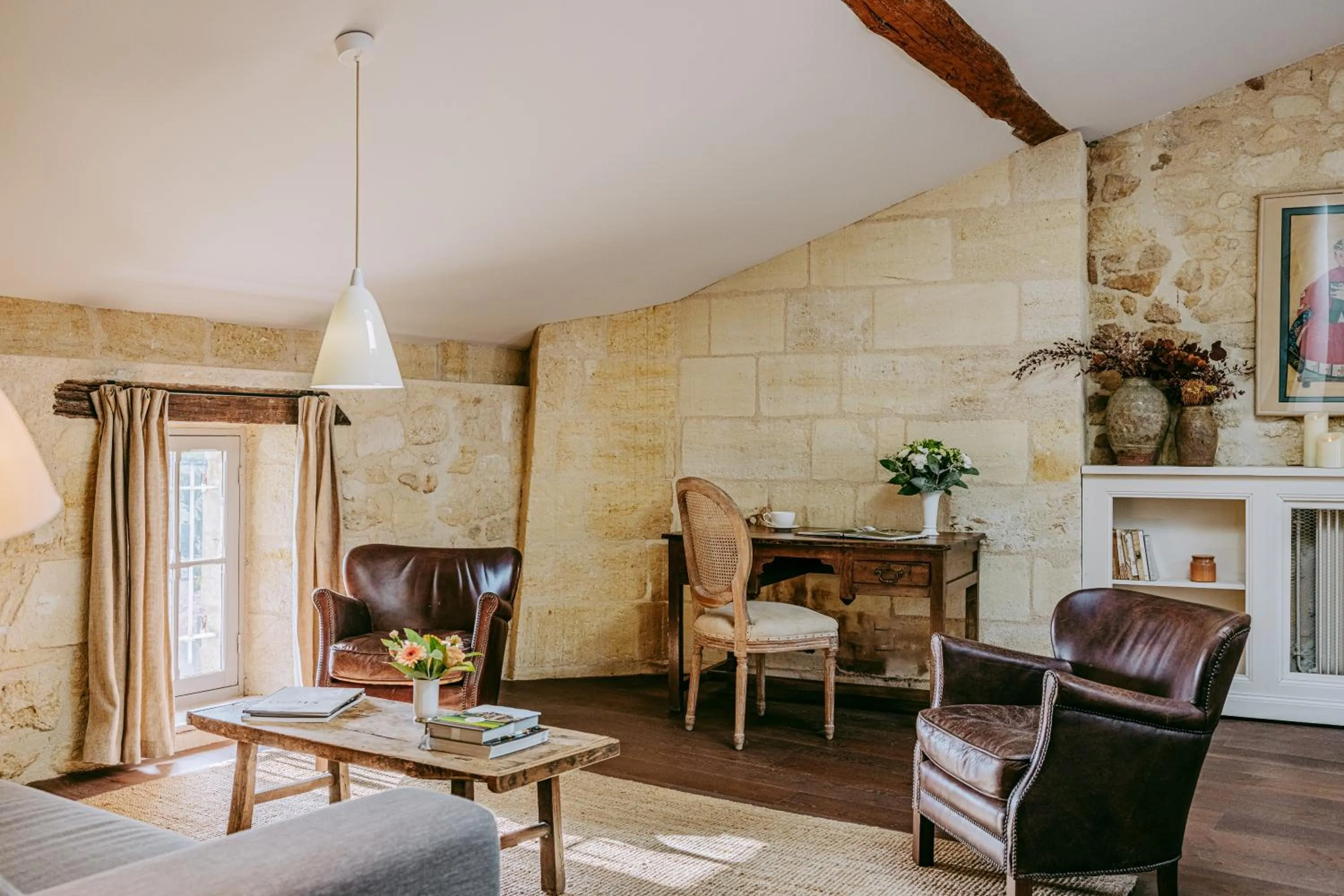 Living room in Logis de la Cadène