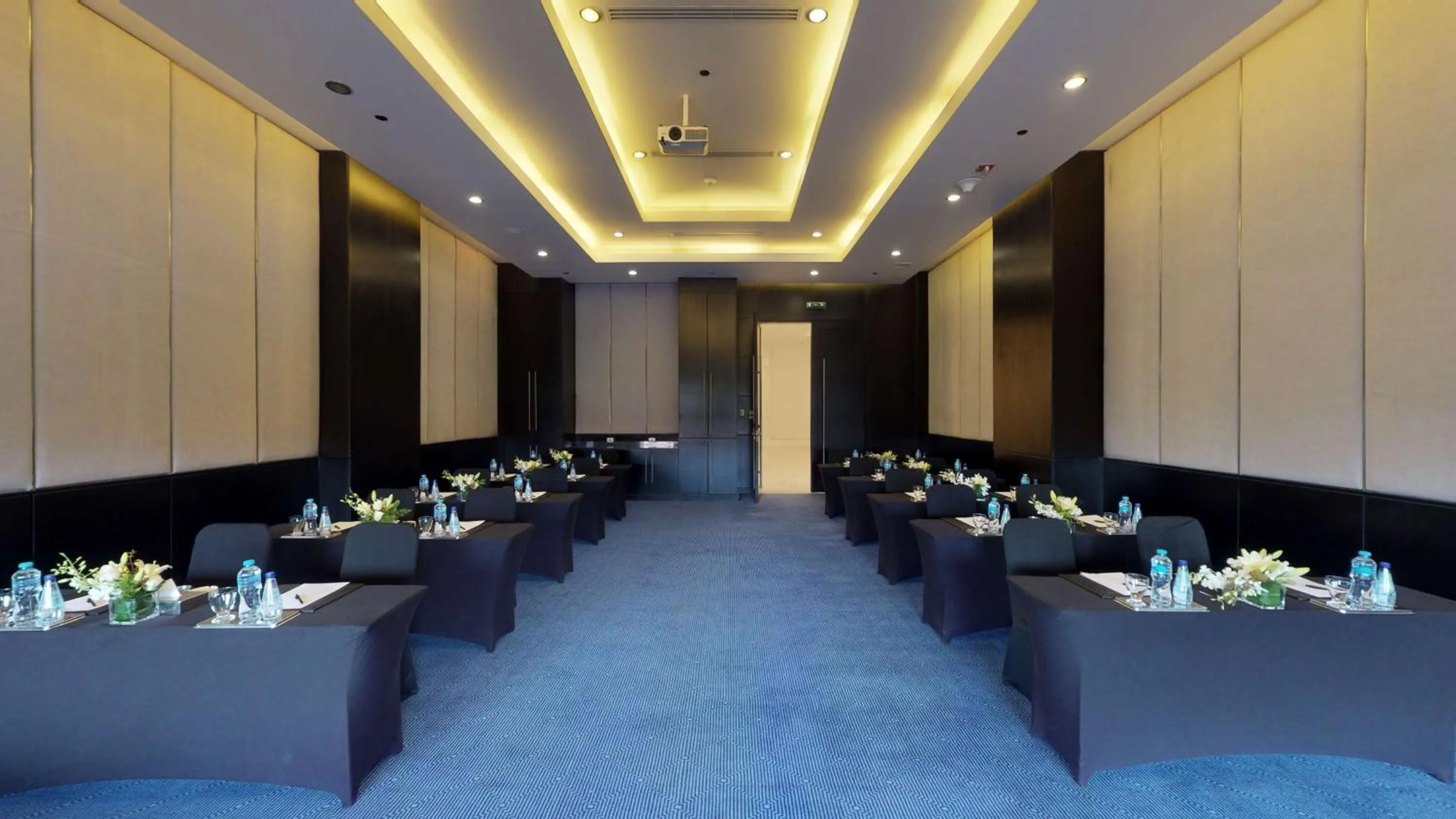 Meeting/conference room in Dusit Thani LakeView Cairo