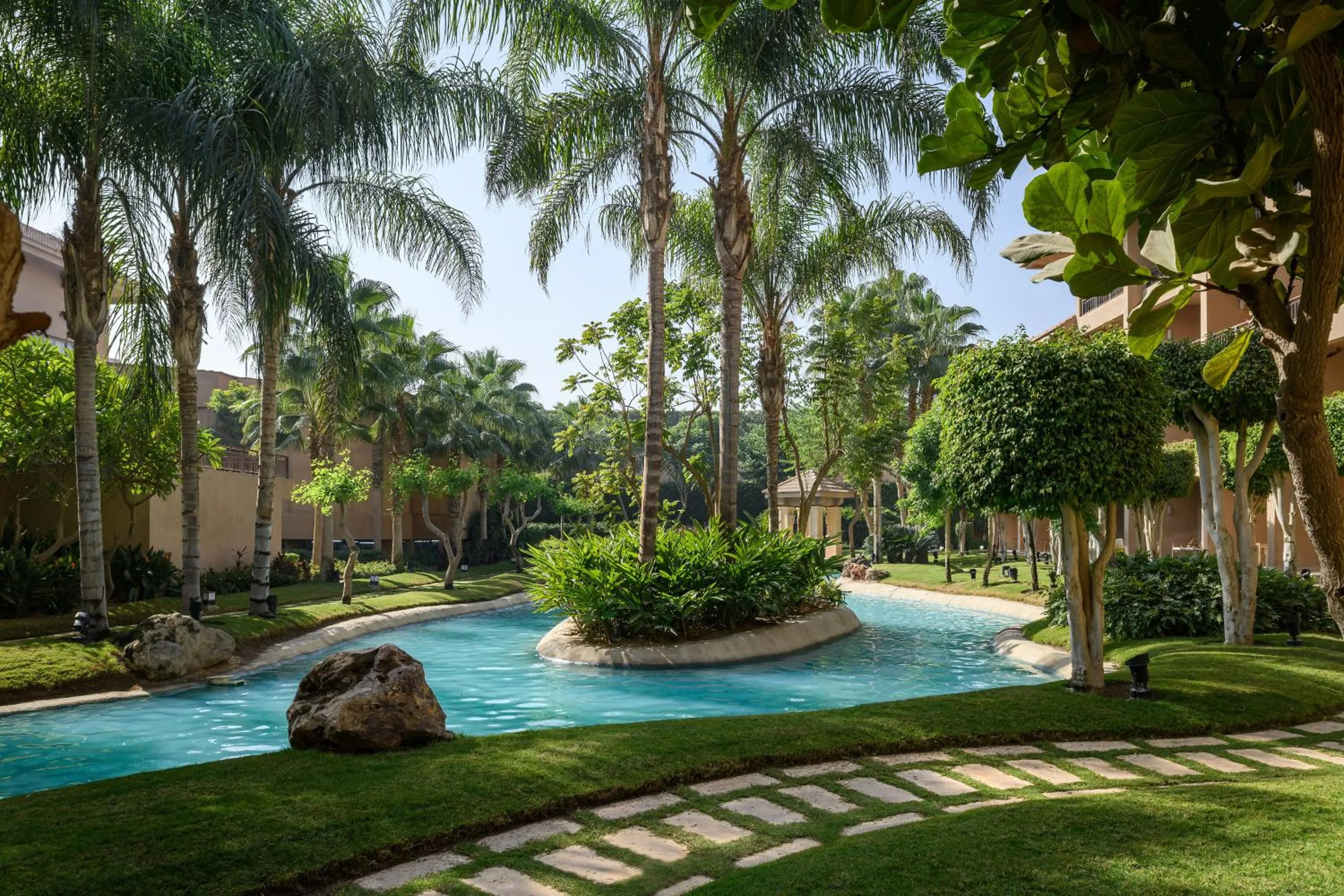 Garden view in Dusit Thani LakeView Cairo