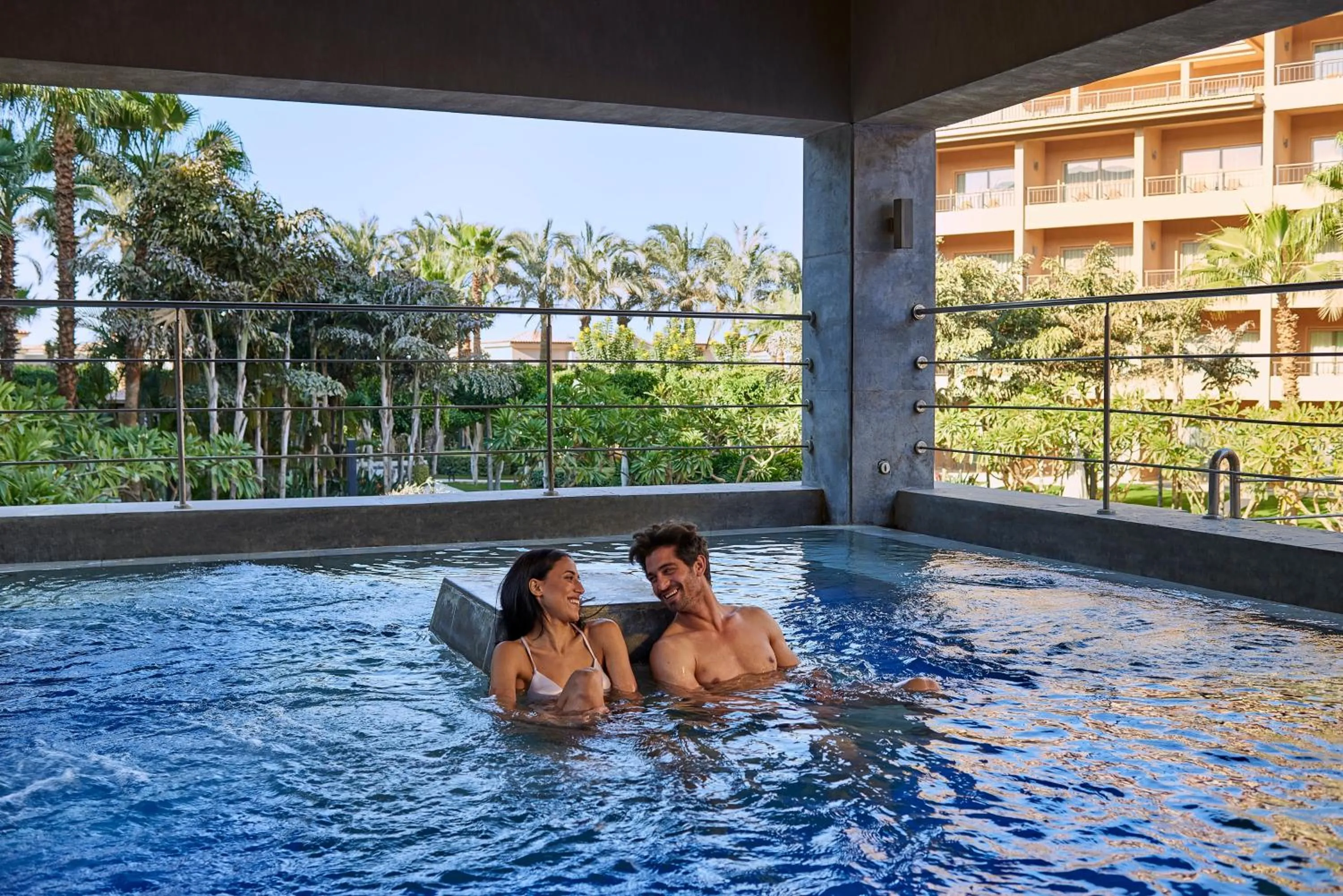 Area and facilities in Dusit Thani LakeView Cairo