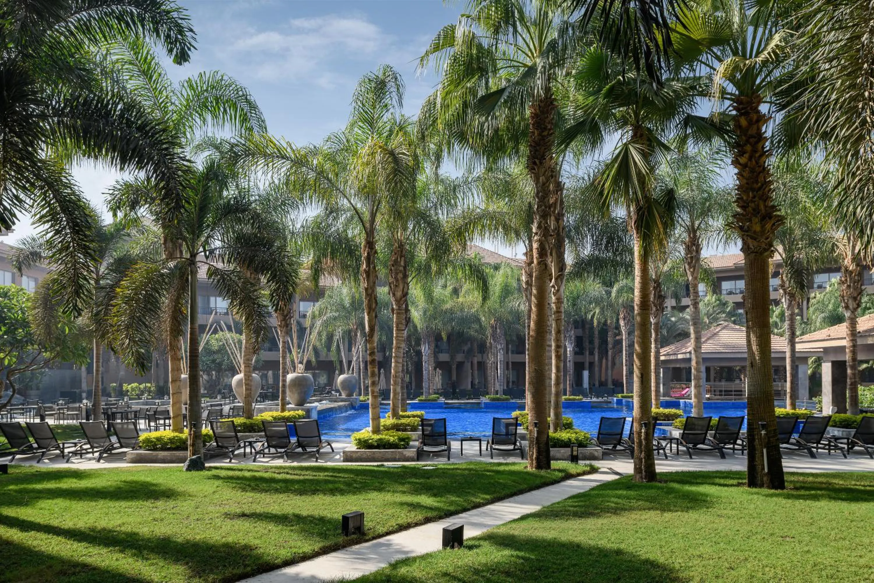 Garden view in Dusit Thani LakeView Cairo