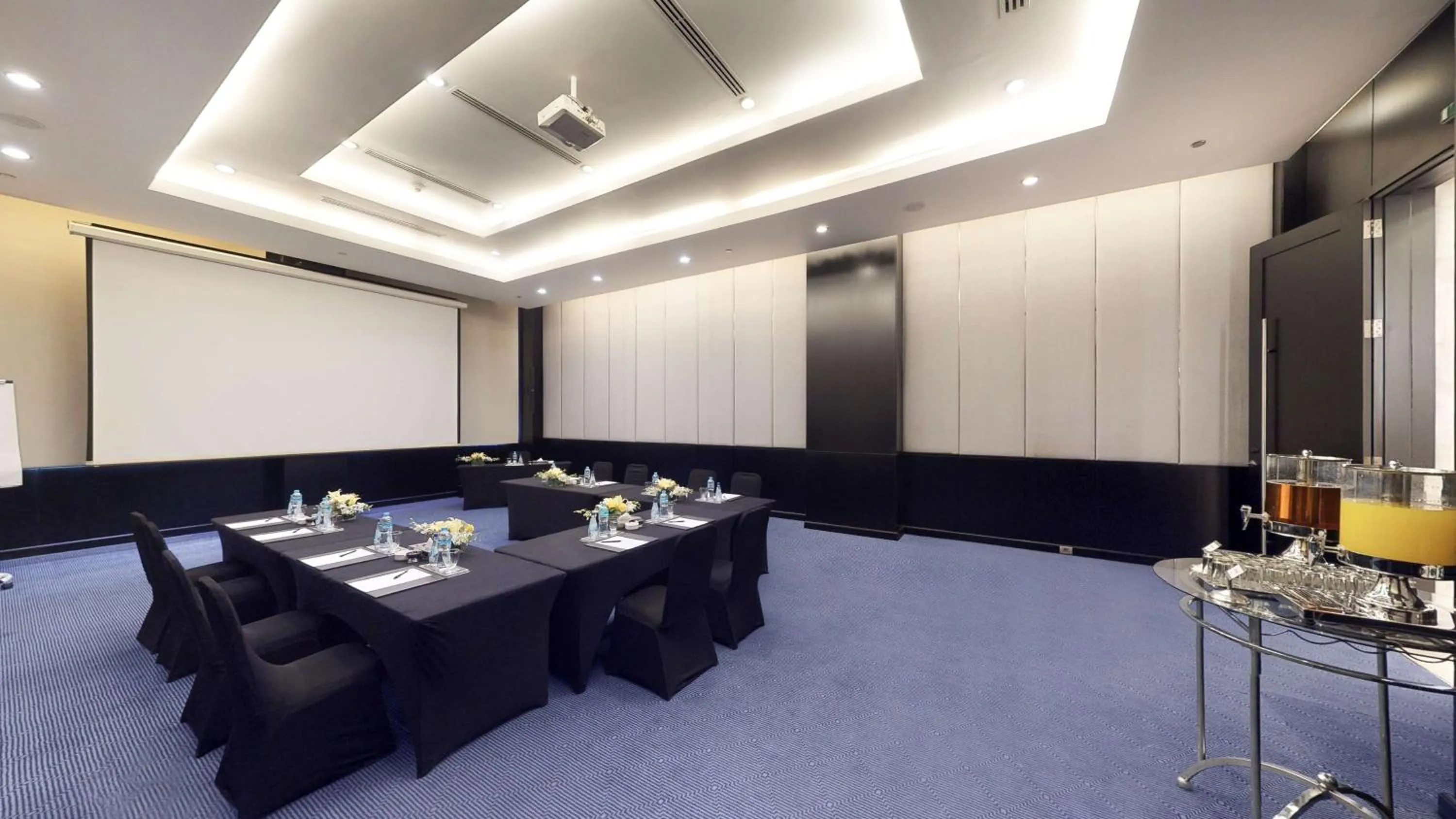 Meeting/conference room in Dusit Thani LakeView Cairo