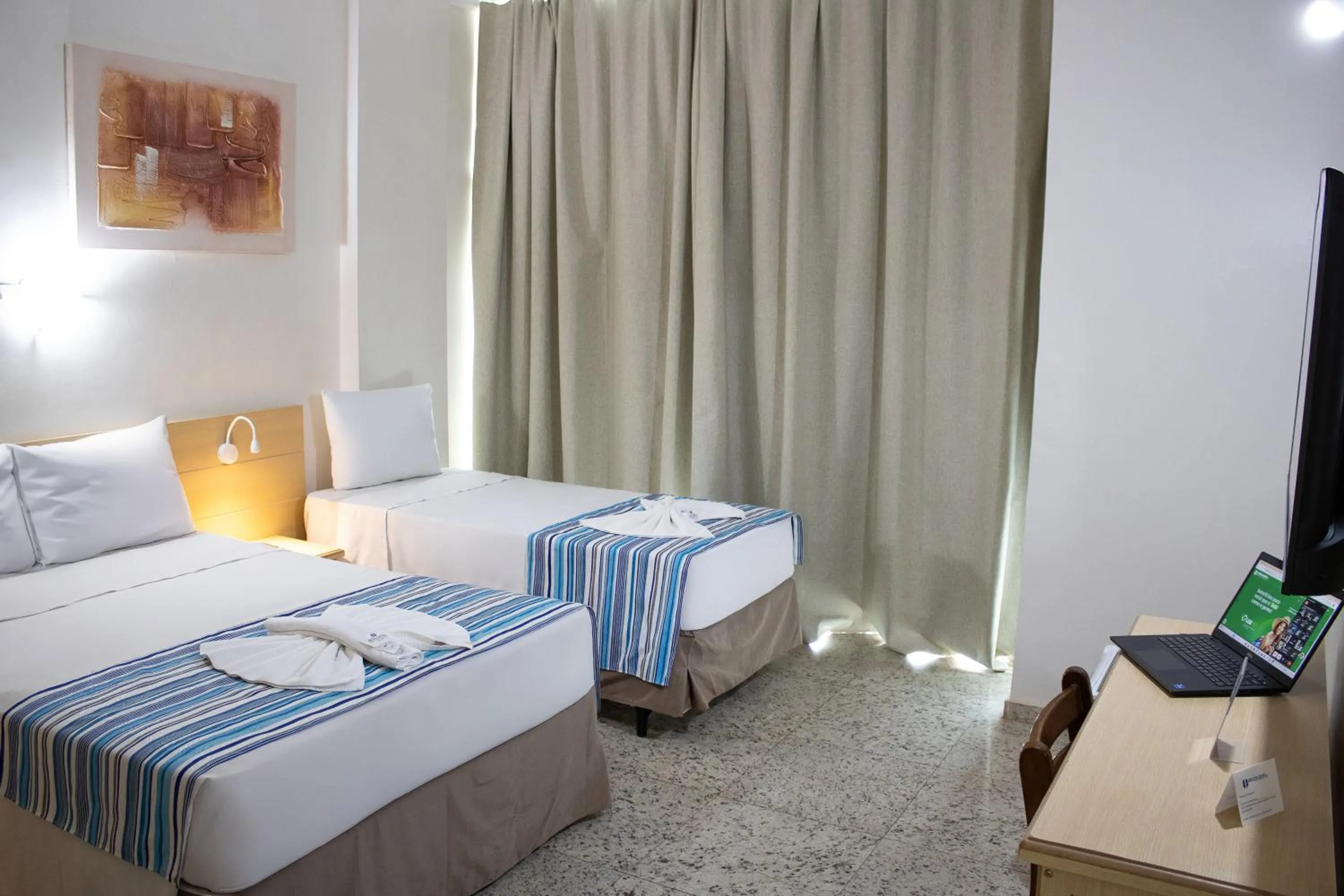 Photo of the whole room, Bed in Hotel Dan Inn Barretos by Nacional Inn