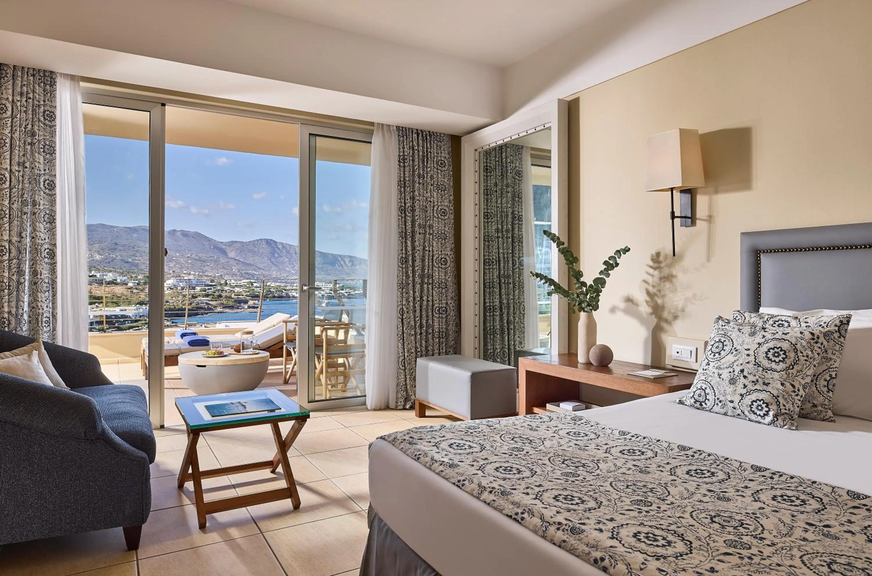 Bedroom, Bed in Aquila Elounda Village Resort, Suites & Spa