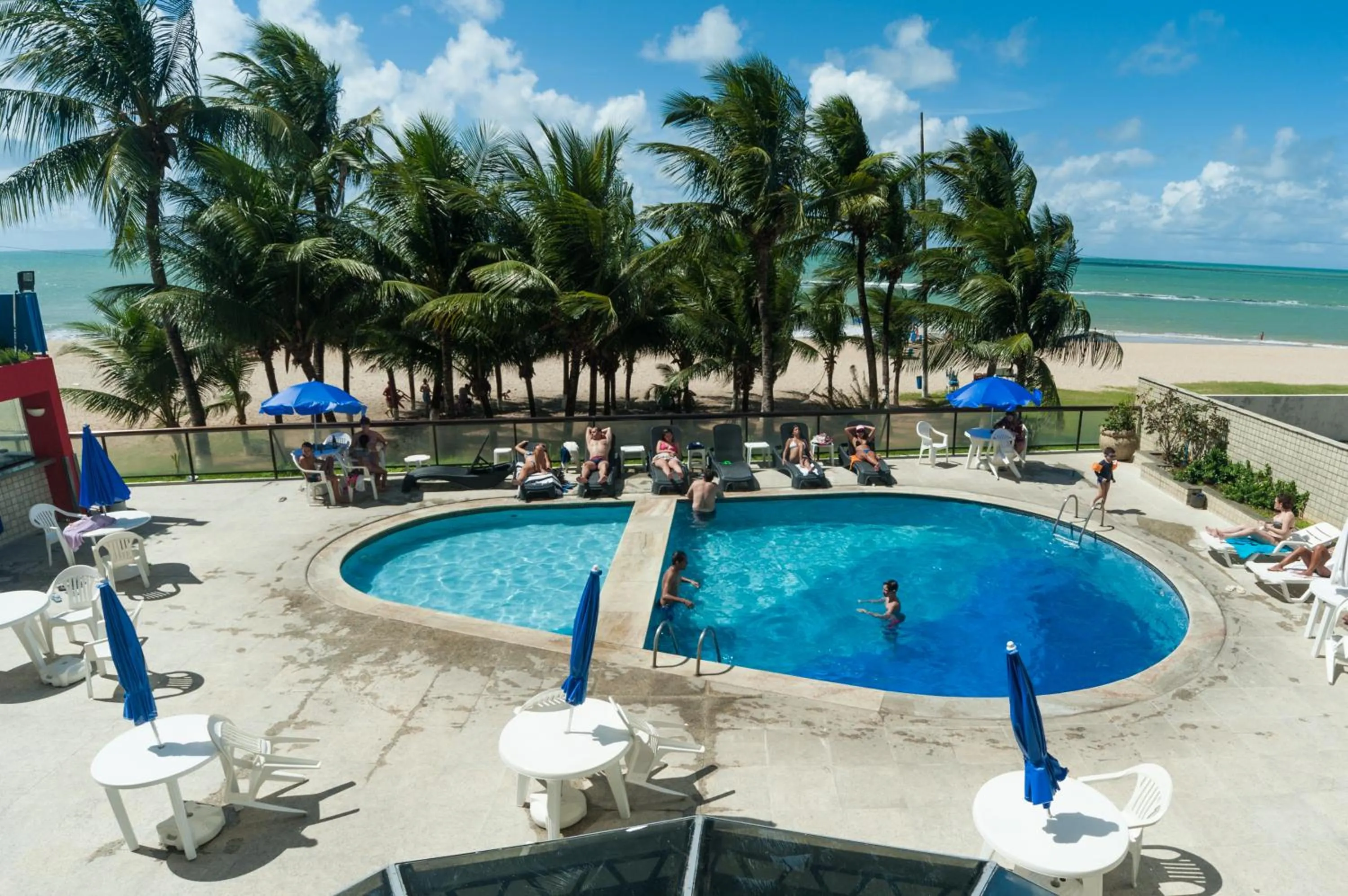 Swimming pool in Hotel Dan Inn Mar Piedade - Grande Recife By Nacional Inn