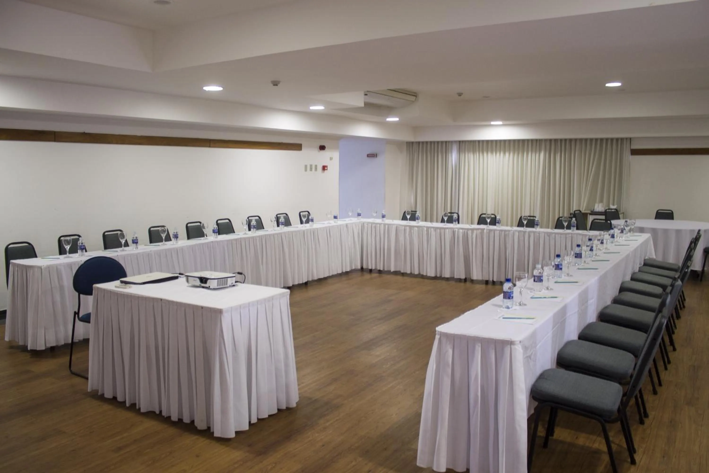 Facade/entrance in Hotel Dan Inn Mar Piedade - Grande Recife By Nacional Inn