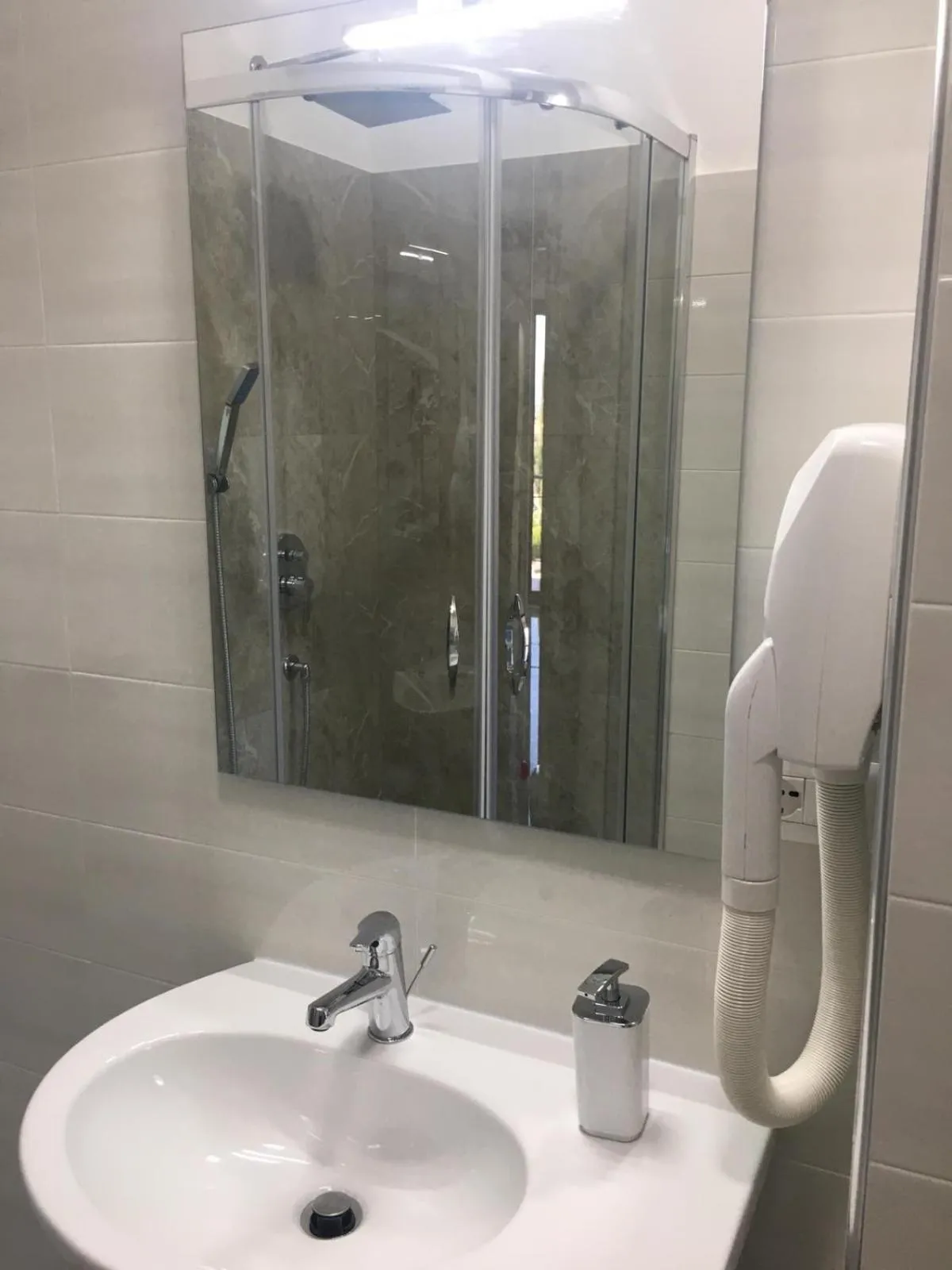 Bathroom in Piccolo Hotel Lamezia