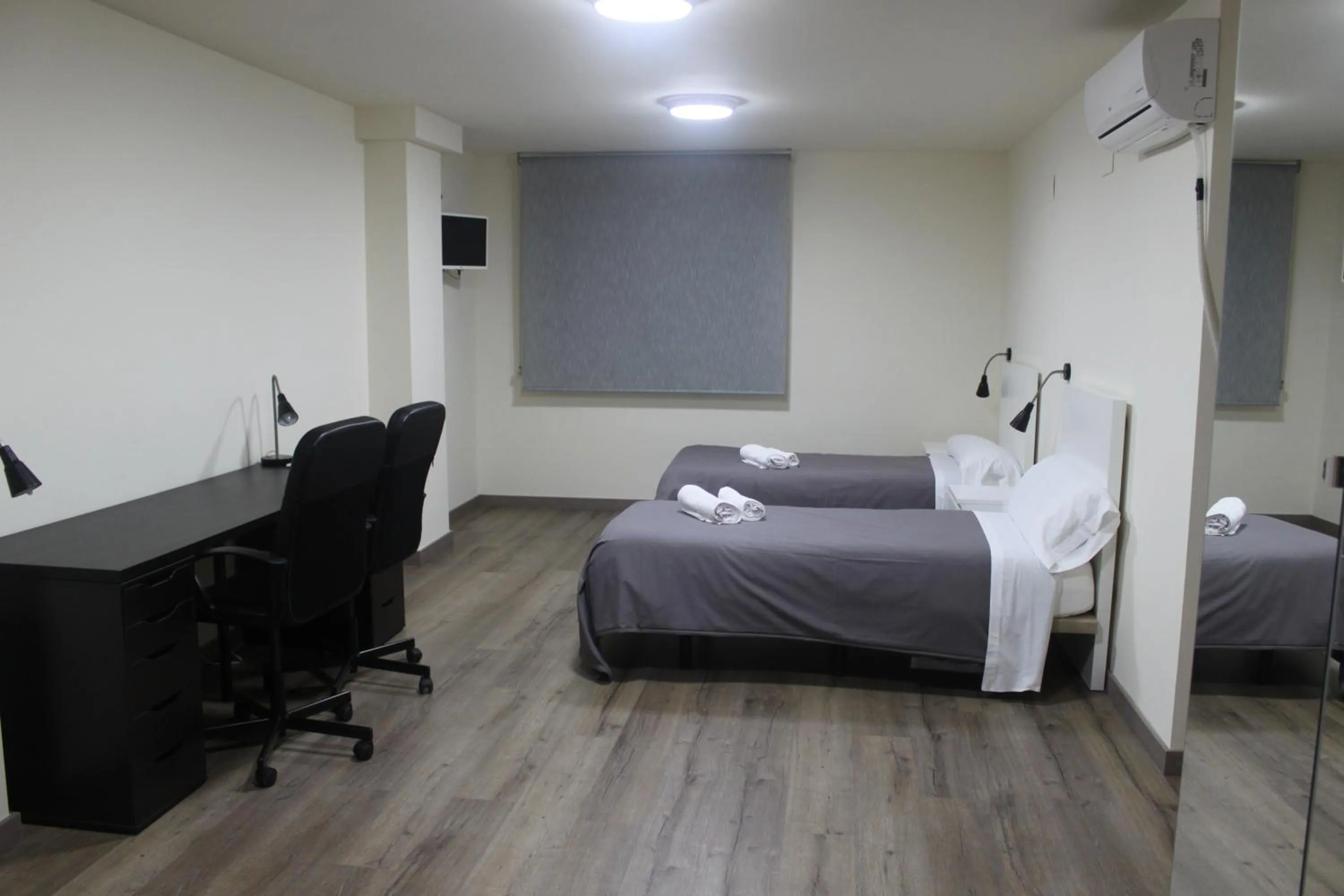 Photo of the whole room, Bed in Europa House Village