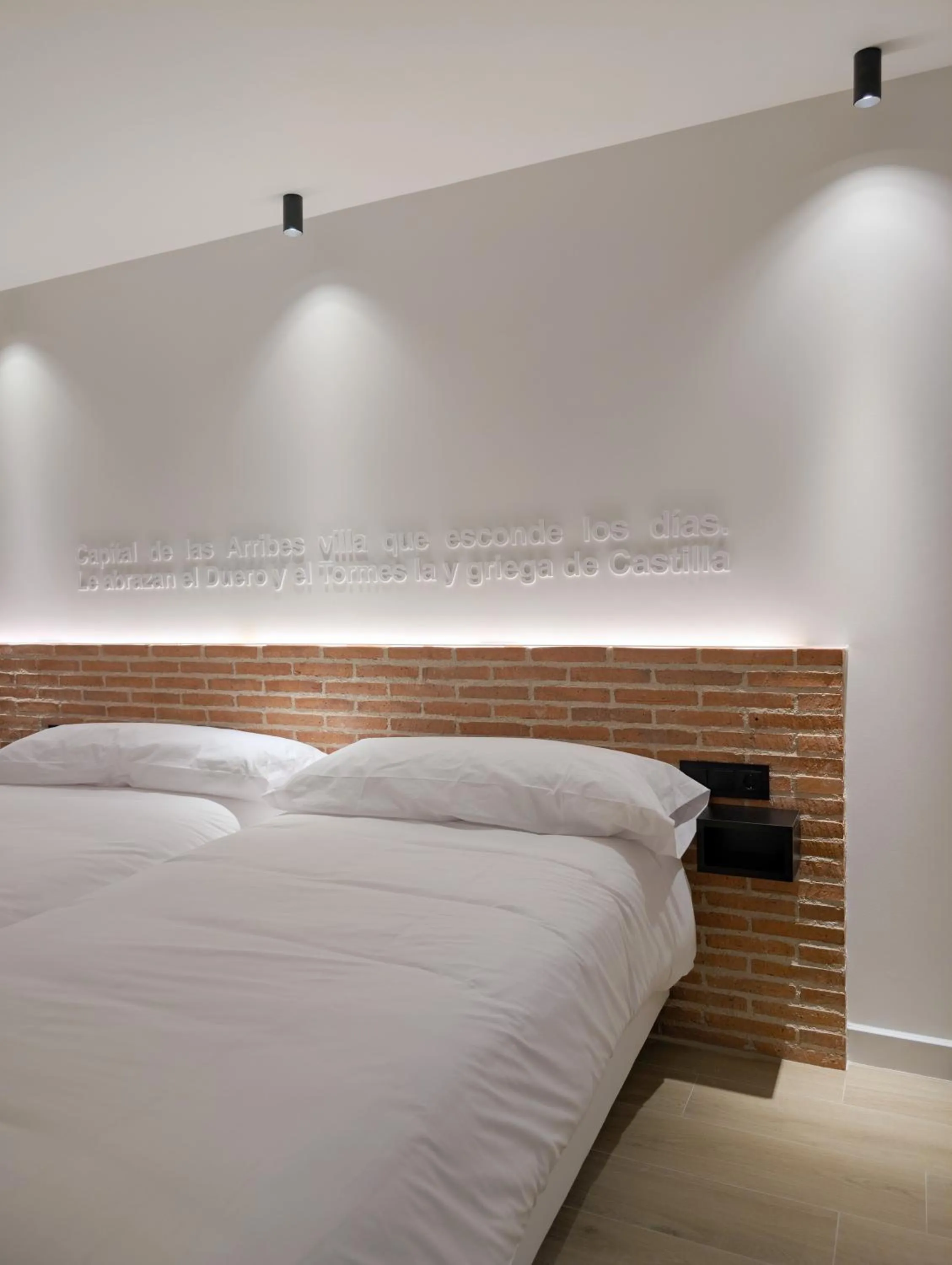 Bed in Posada Doña Urraca