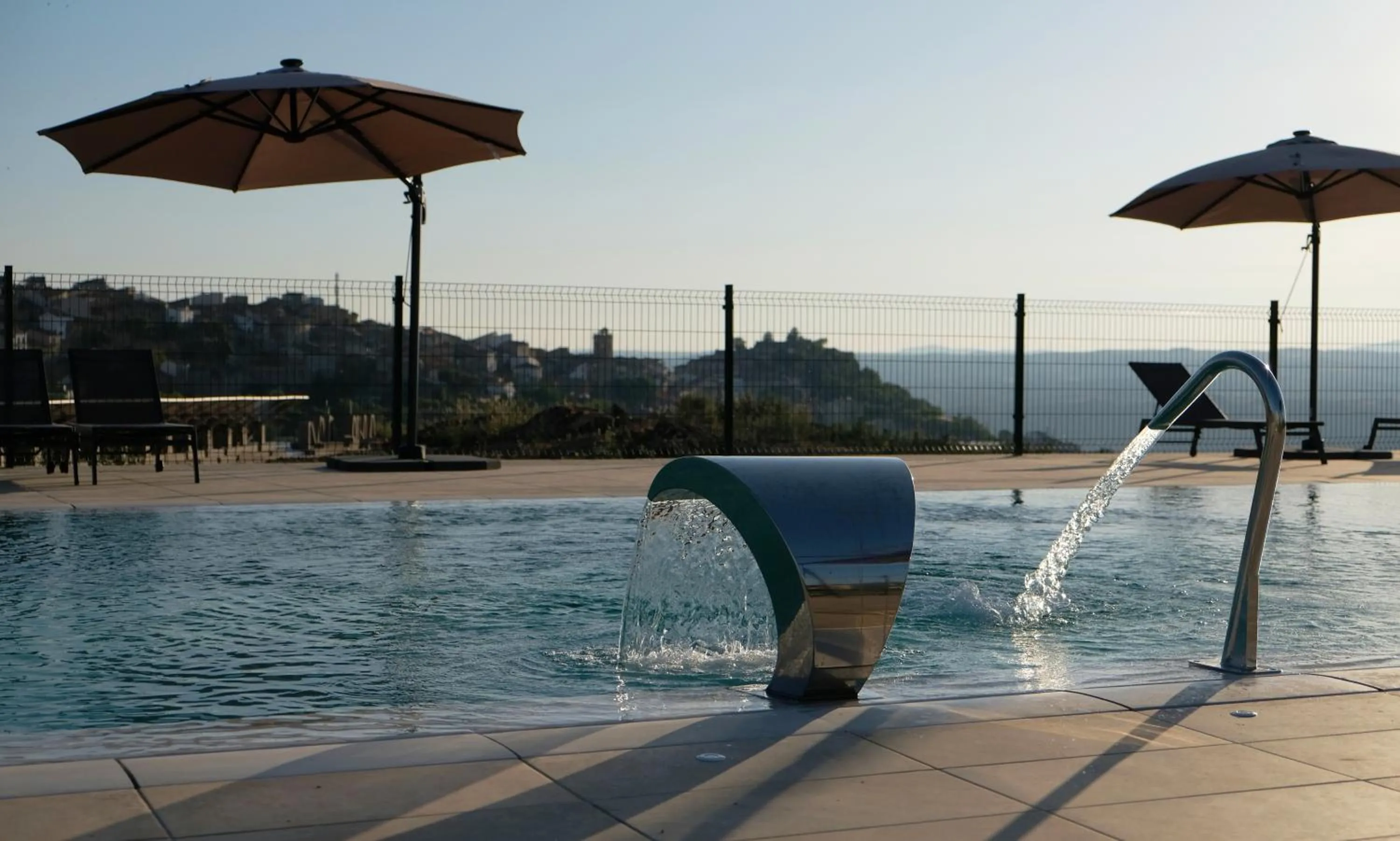 Swimming pool in Posada Doña Urraca