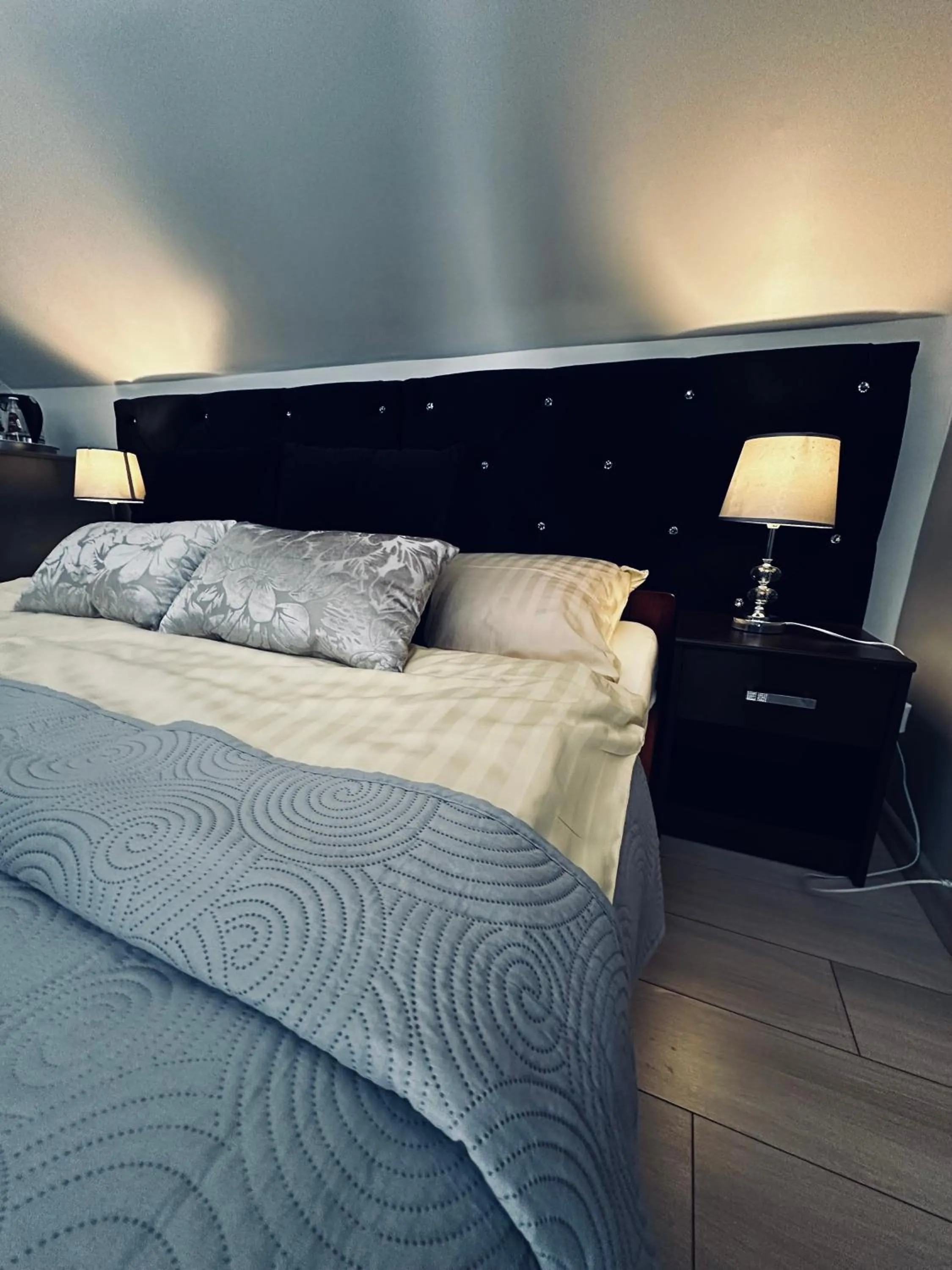 Bed in Willa Amaretto