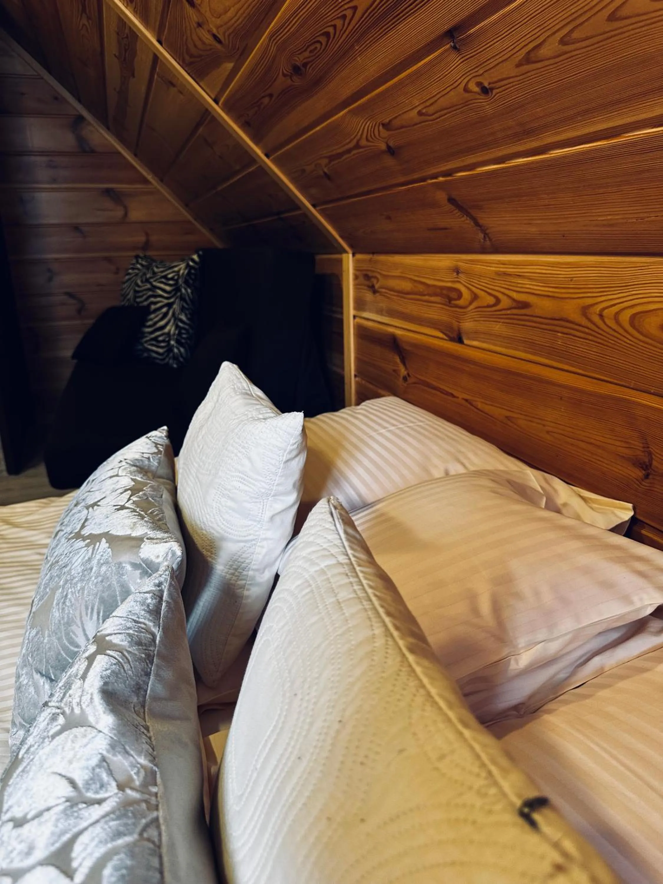 Bed in Willa Amaretto