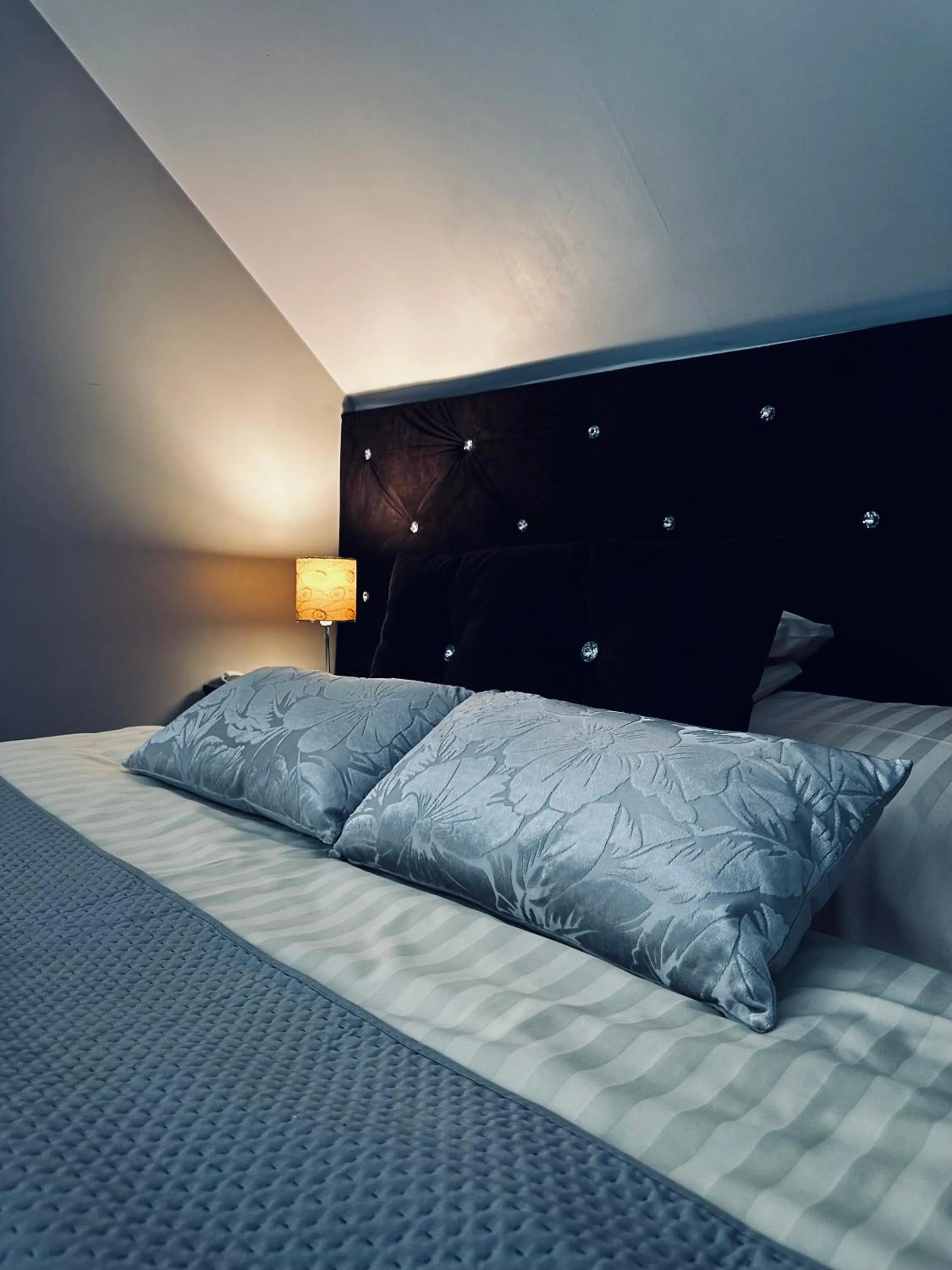 Bed in Willa Amaretto