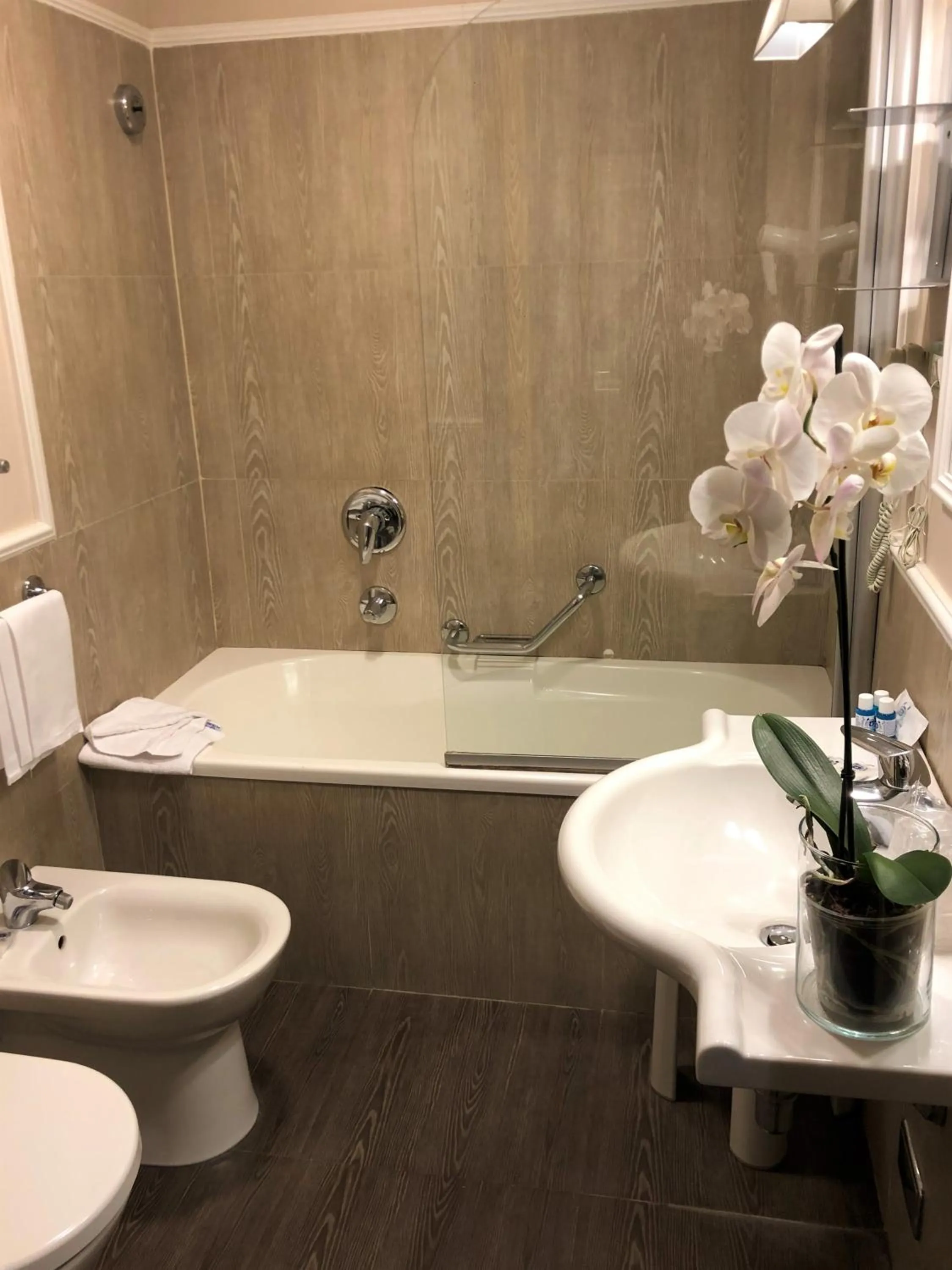 Bathroom in Hotel Villa Maria Regina