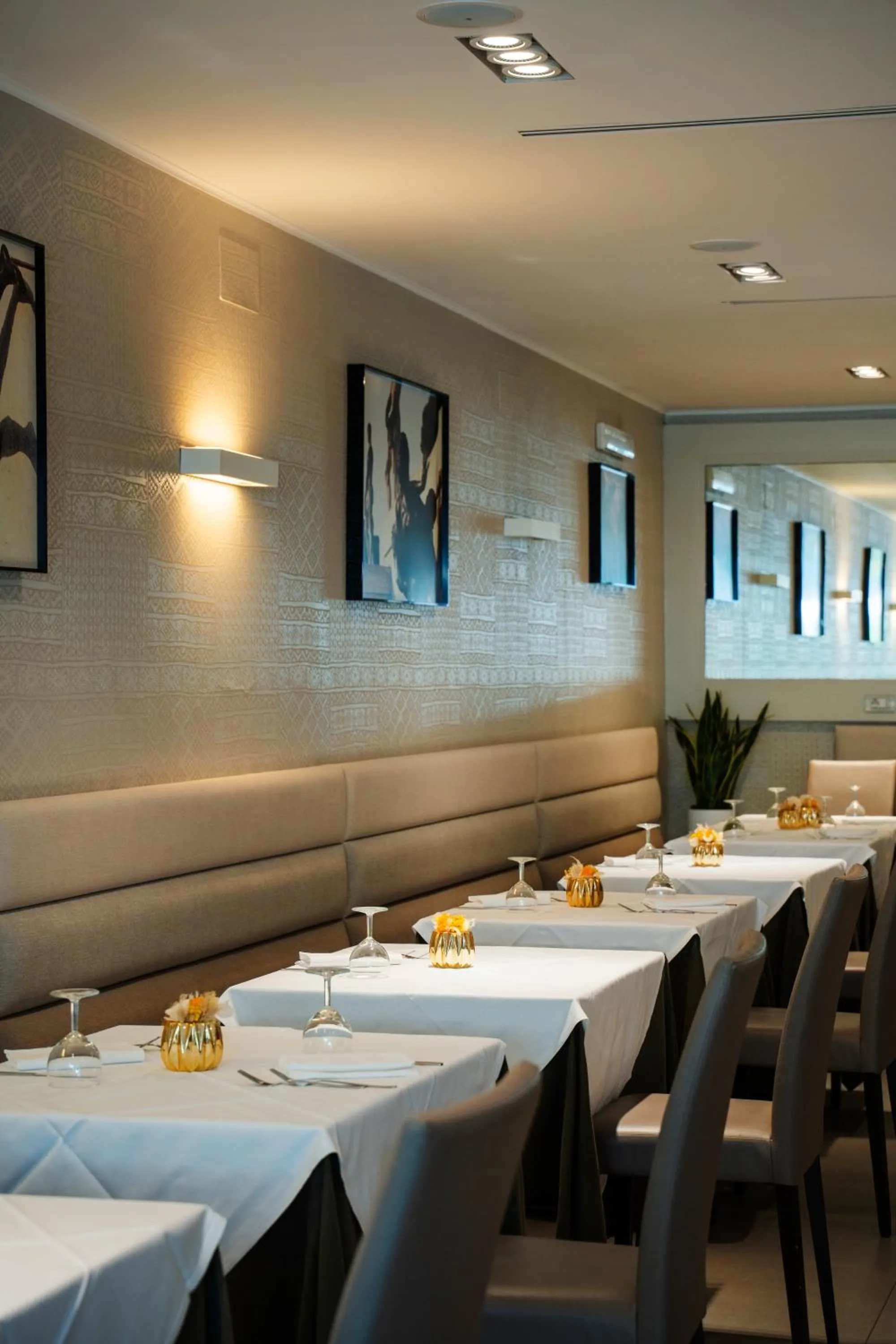 Restaurant/places to eat in Hotel Villa Maria Regina