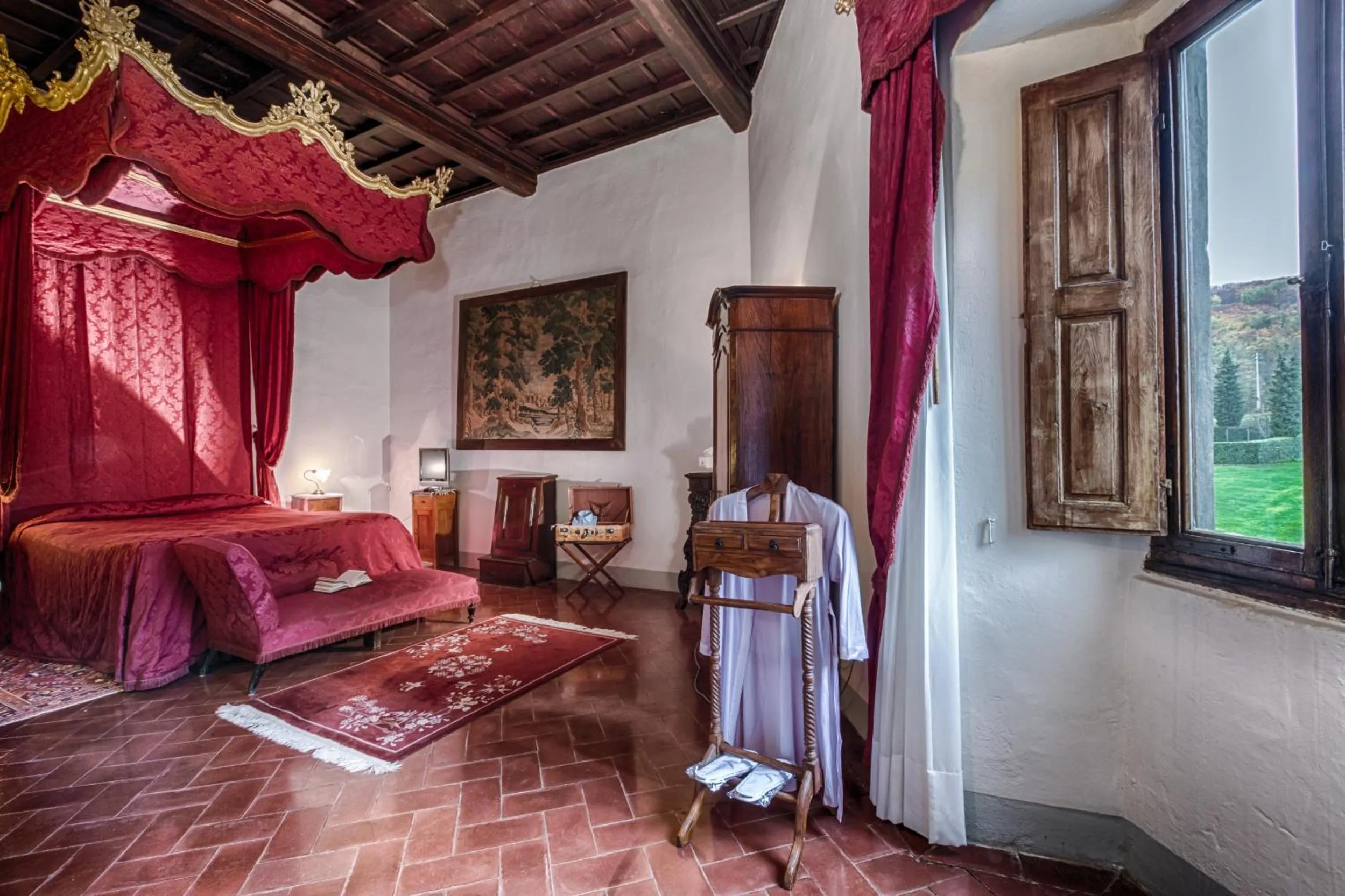 Photo of the whole room, Bed in Villa Campestri Olive Oil Resort