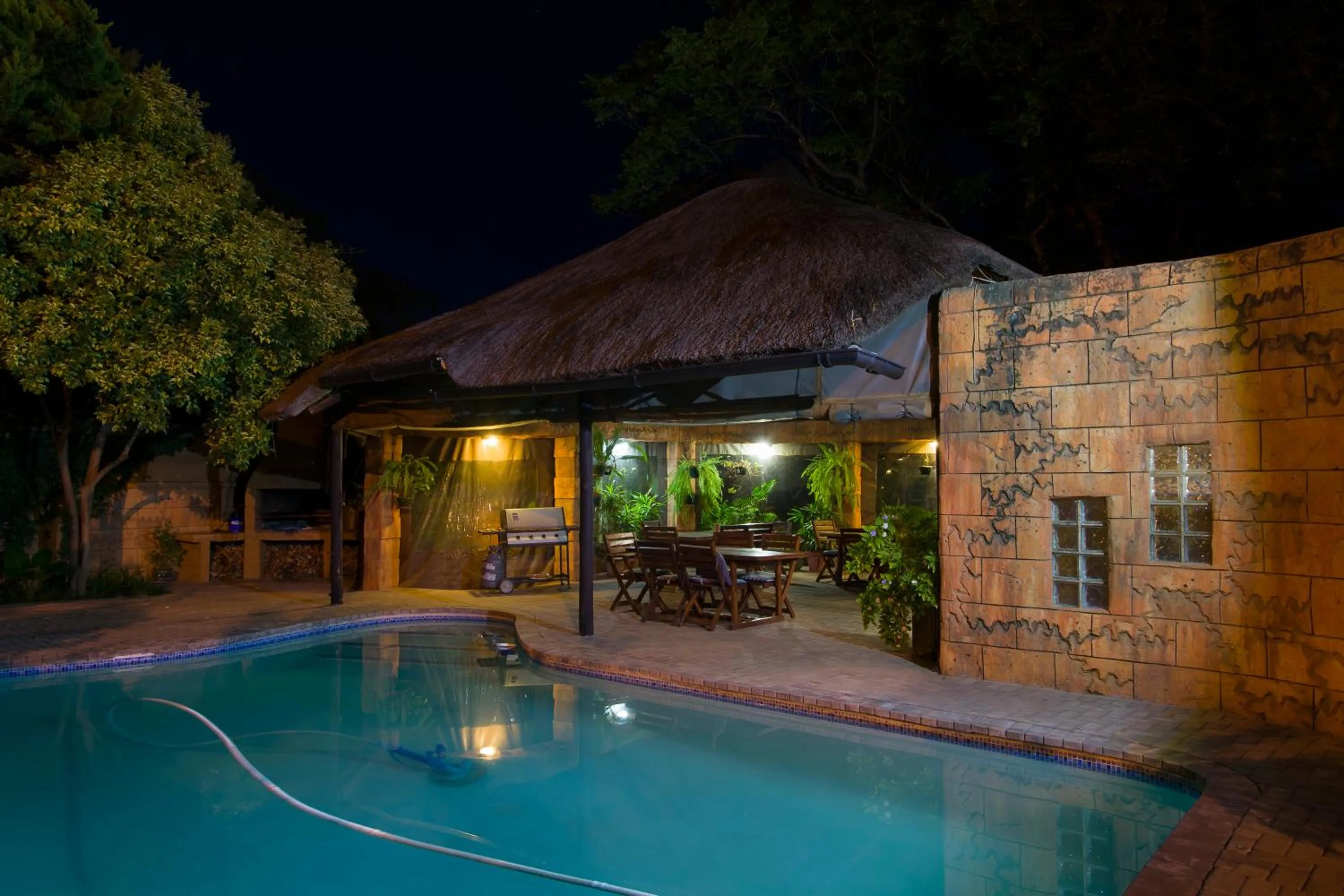 BBQ facilities in Bayswater Lodge