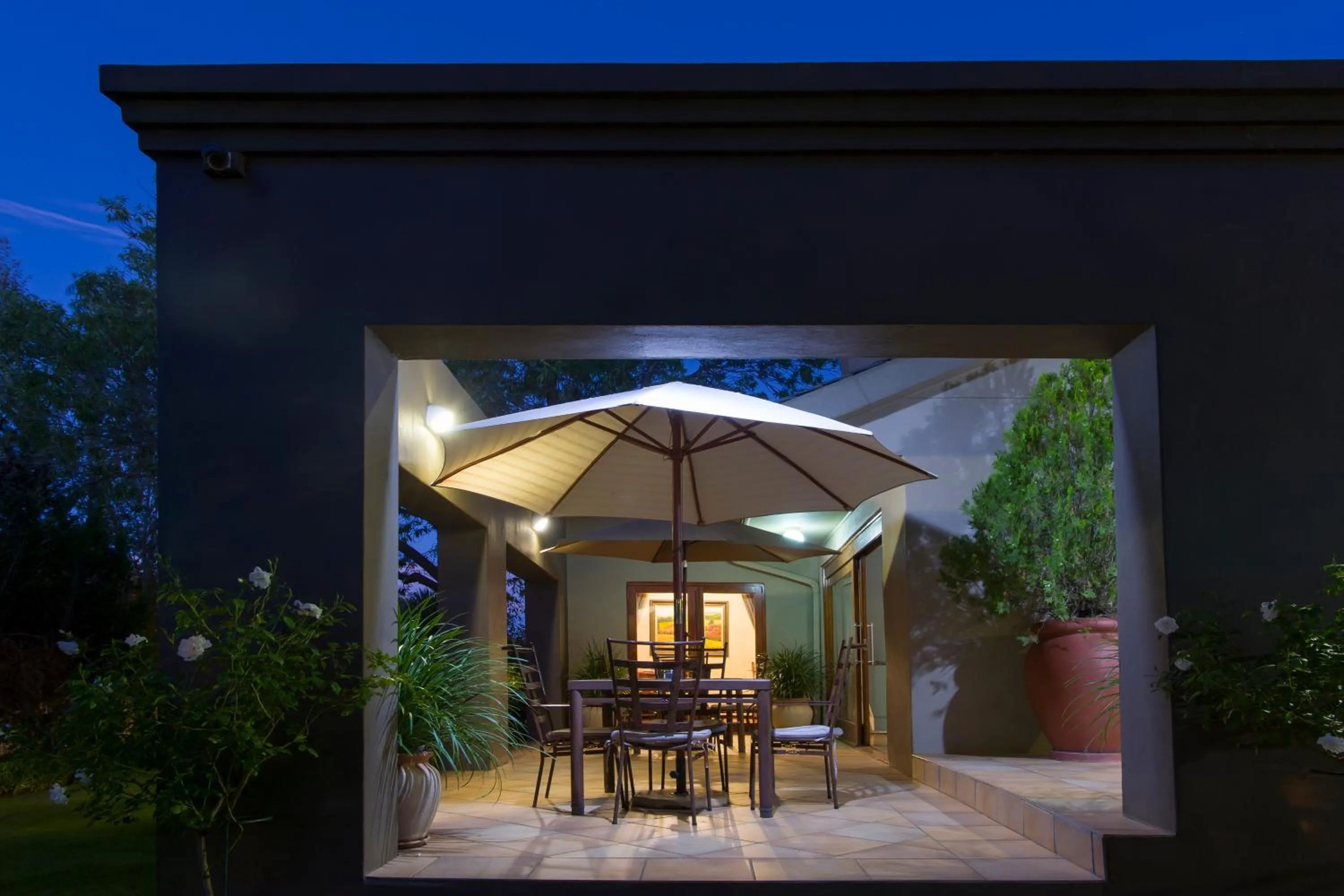 Patio in Bayswater Lodge