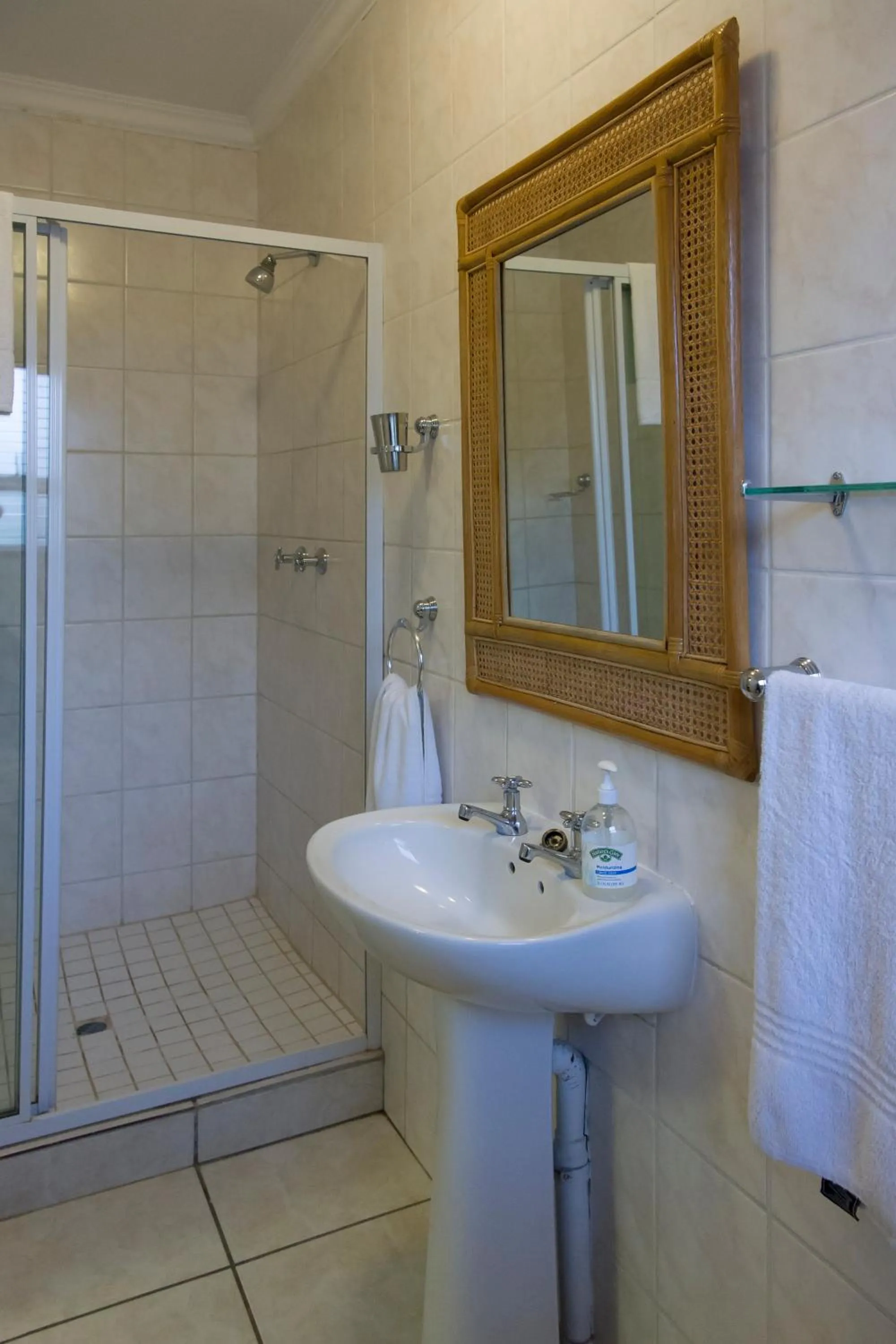 Bathroom in Bayswater Lodge