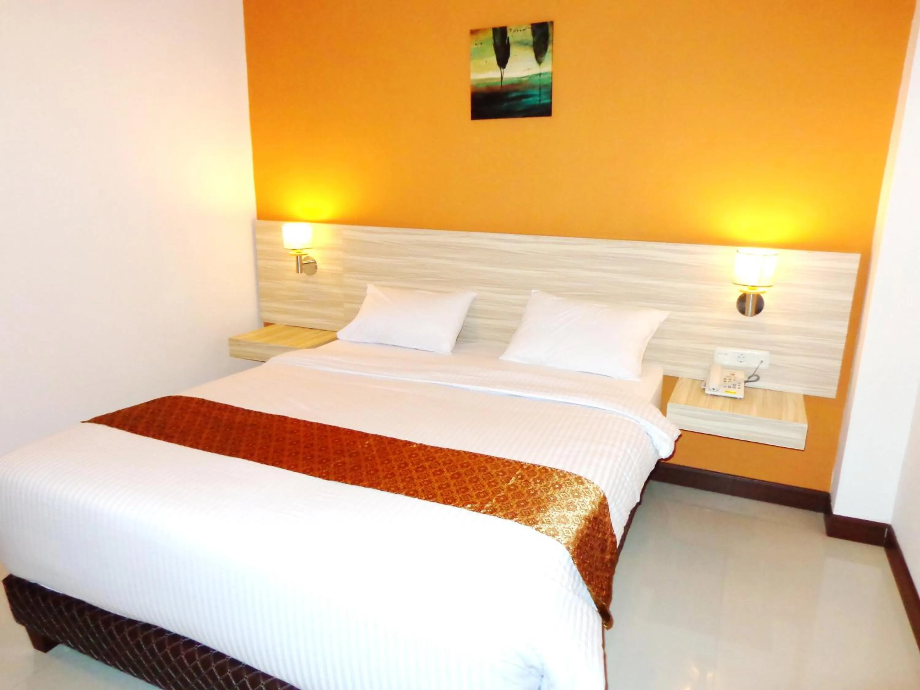 Property building in Frank's Hotel