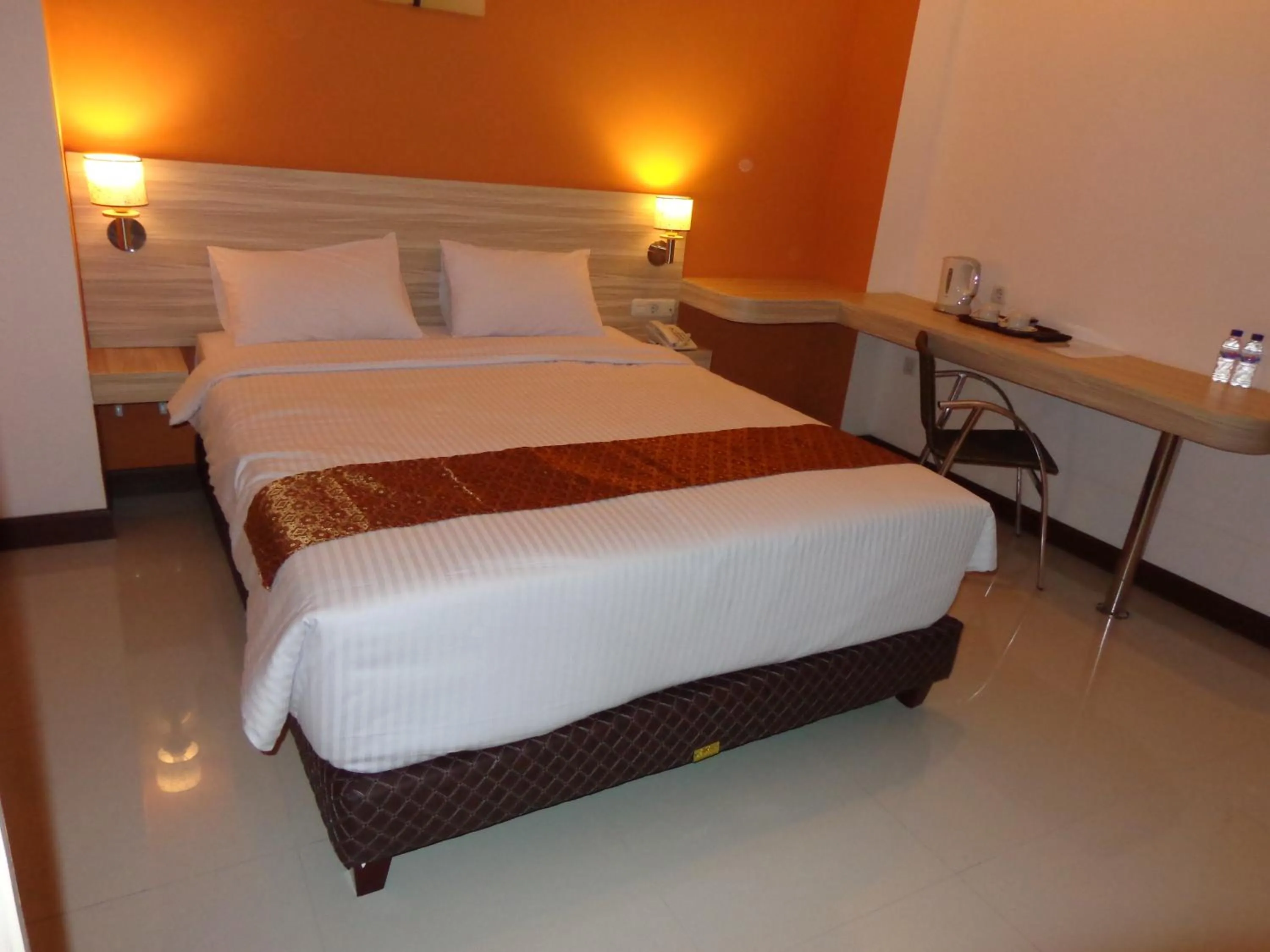 Property building in Frank's Hotel