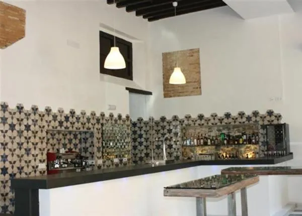 Restaurant/places to eat in Posada de Palacio