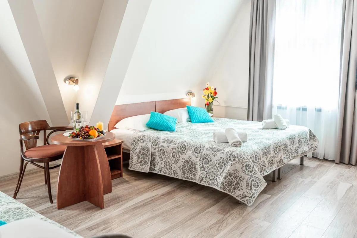 Photo of the whole room, Bed in Hotel Cis