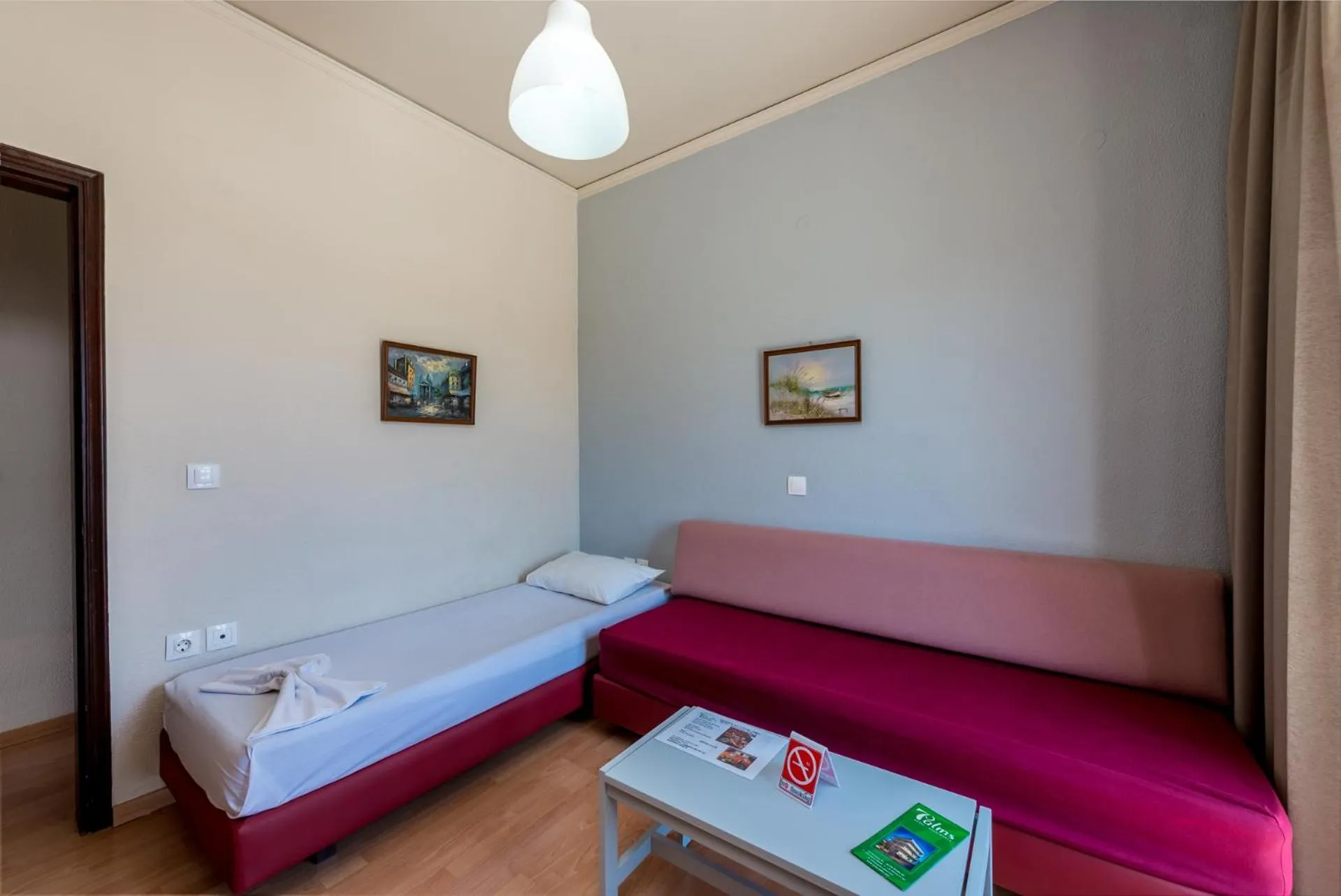 Bedroom, Bed in 7Palms