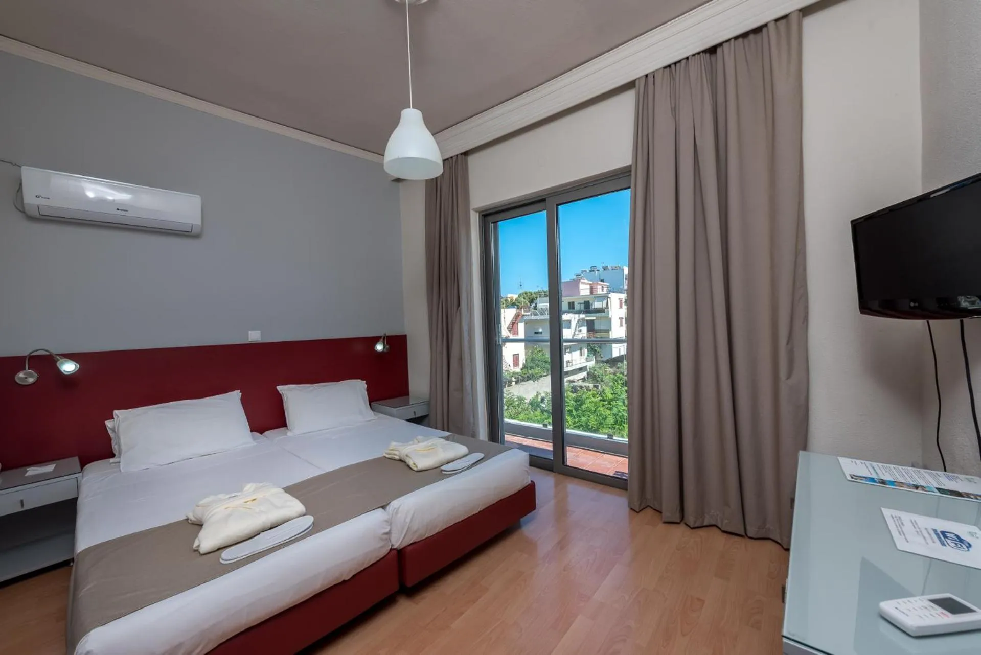 Bedroom, Bed in 7Palms