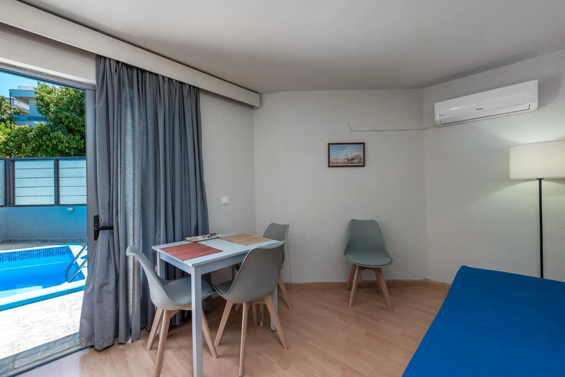 Kitchen or kitchenette in 7Palms