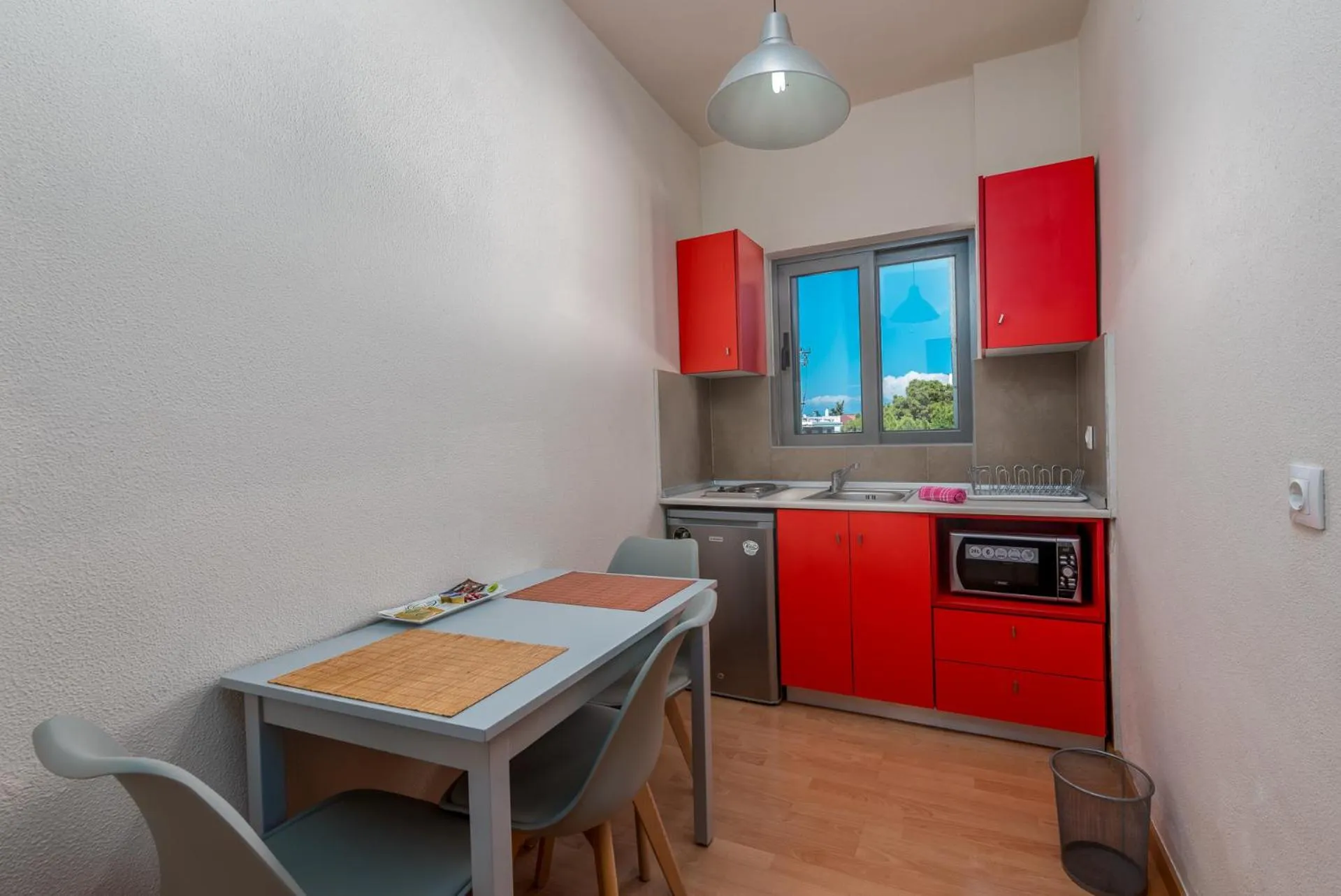 Kitchen or kitchenette in 7Palms