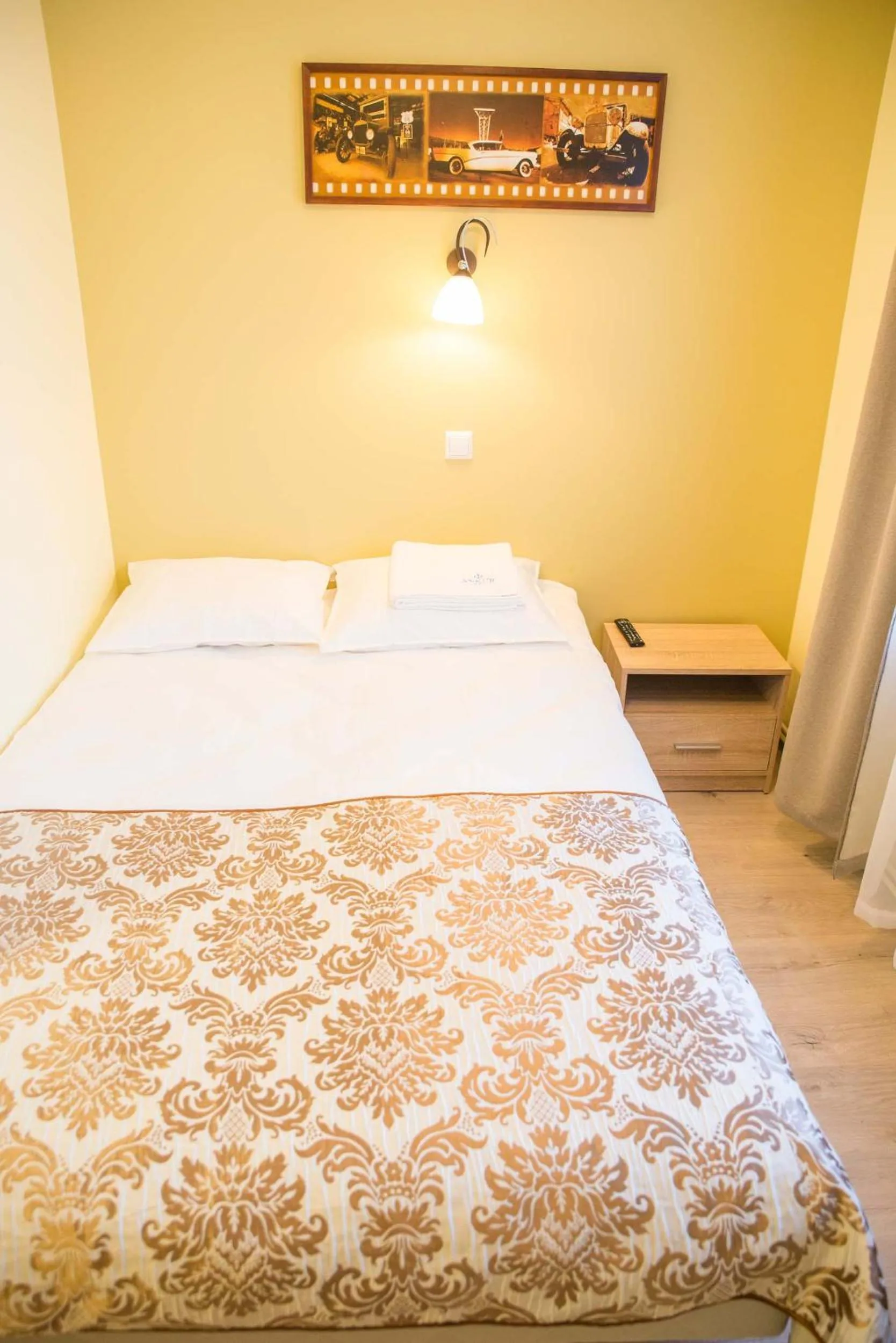 Photo of the whole room, Bed in Ankur Hotell