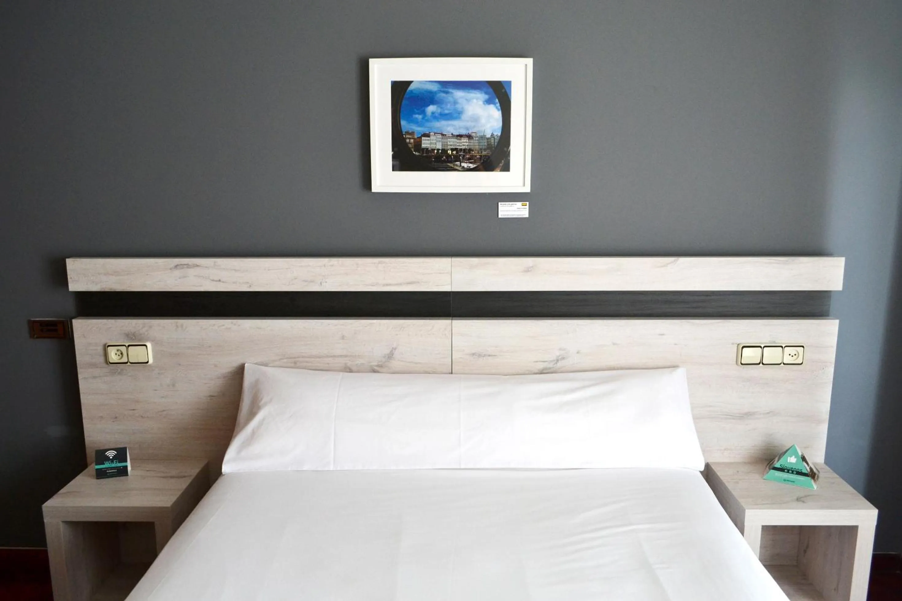 Bed in Alda Puerta Coruña