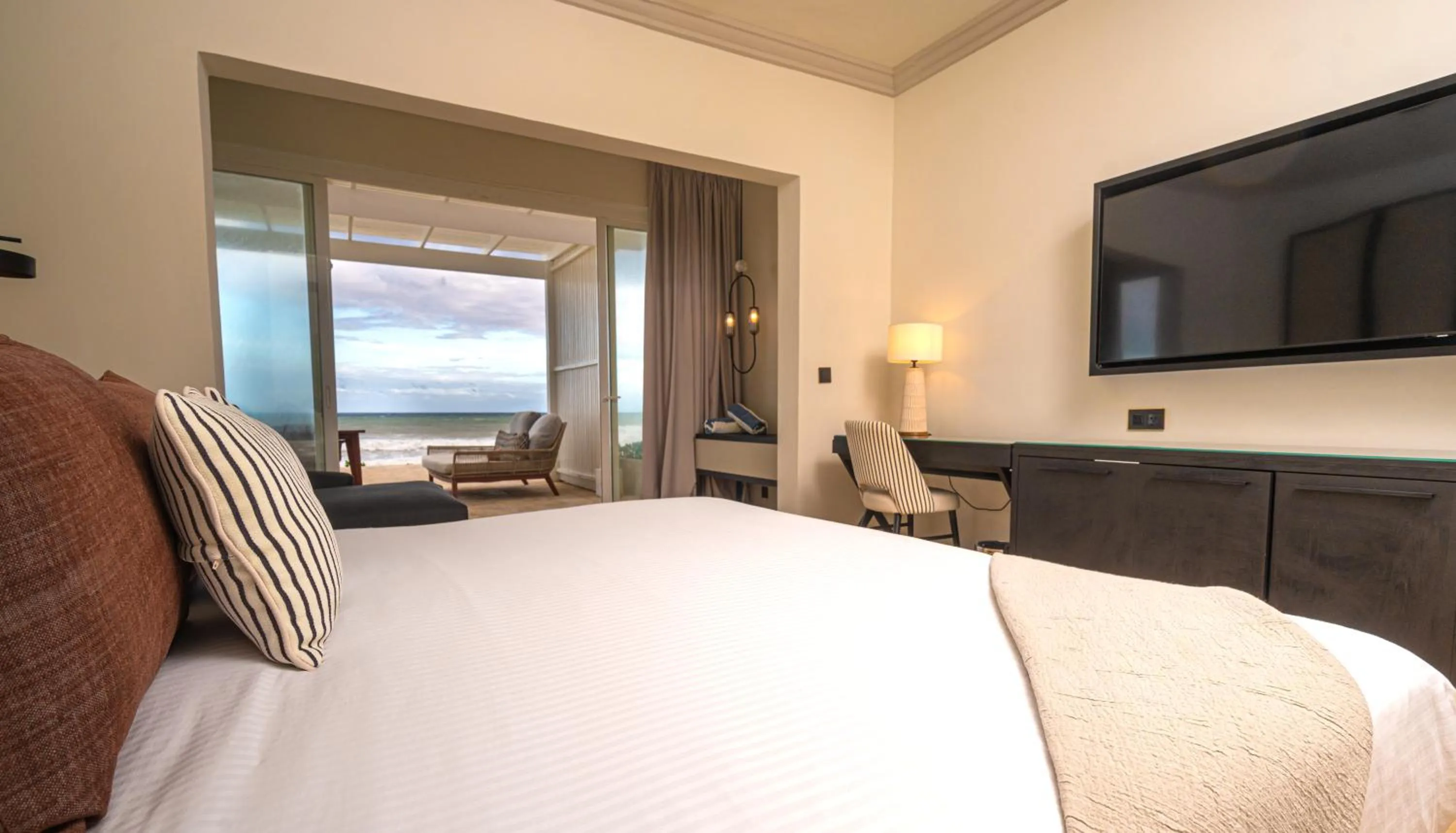 Bedroom, Bed in Grand Palladium Jamaica Resort & Spa All Inclusive