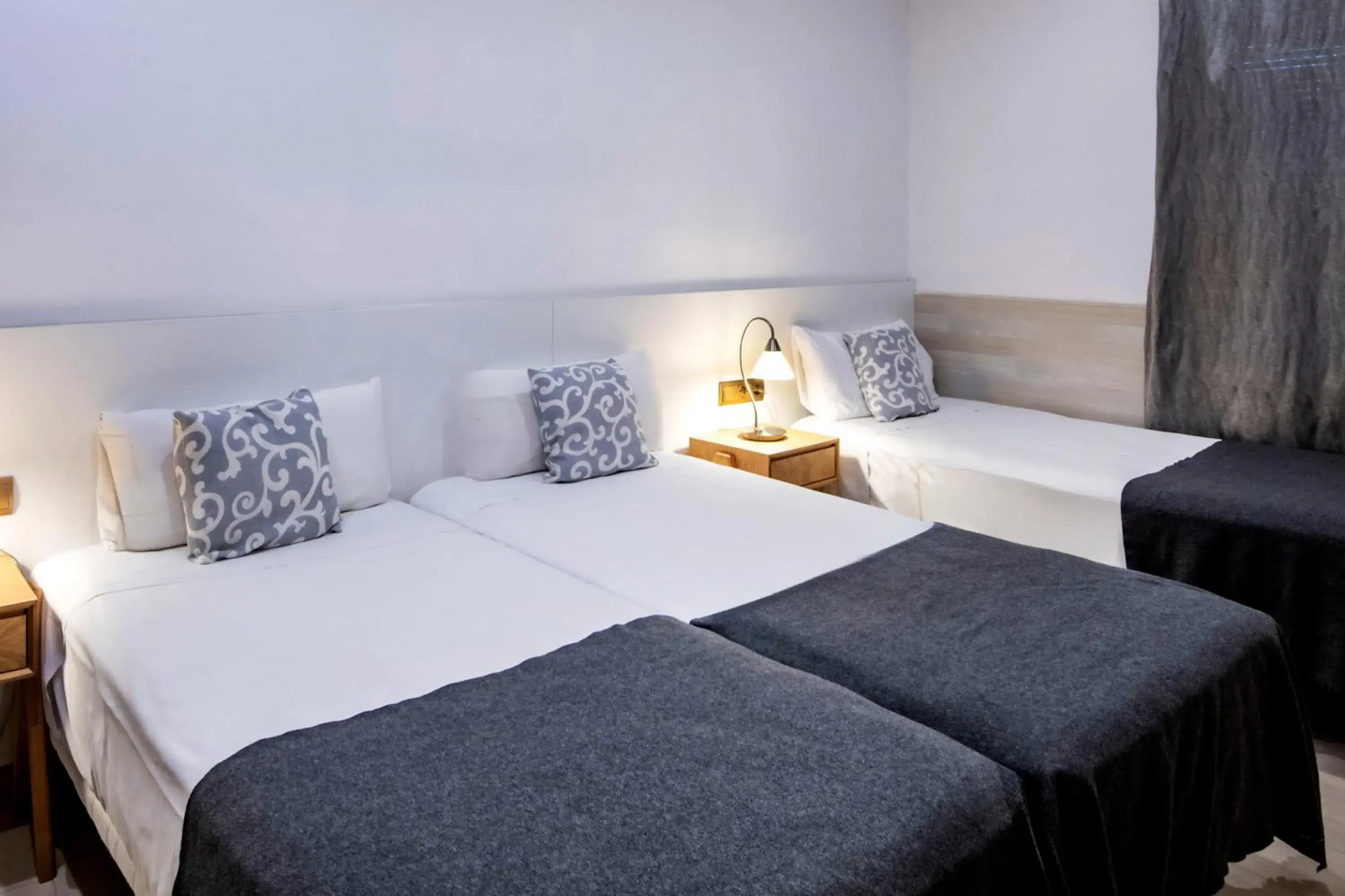One-Bedroom Apartment (4 Adults) in Aparthotel Rambla108 One-Bedroom Apartment (4 Adults) in Aparthotel Rambla108