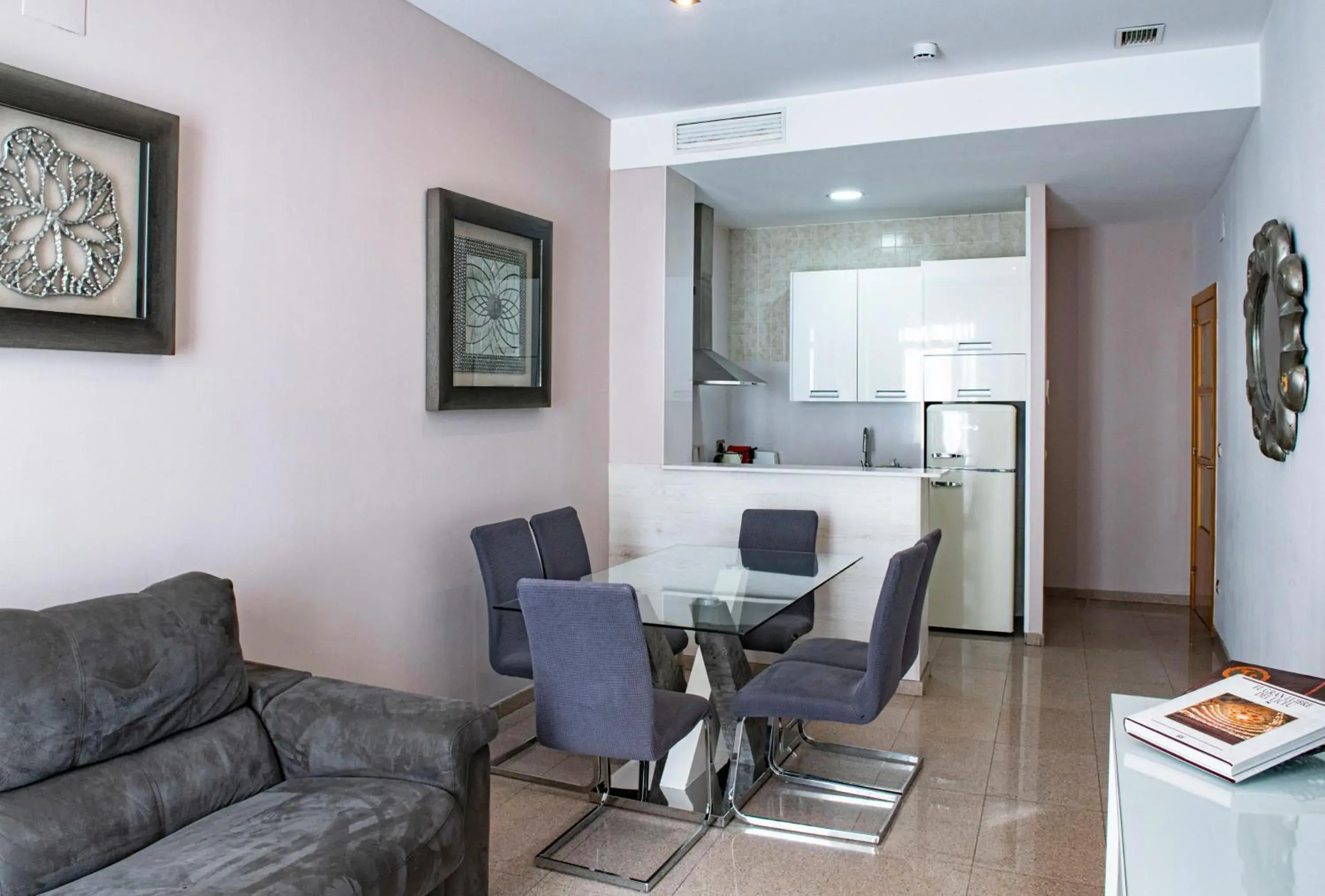 Two-Bedroom Apartment - Penthouse (4-6 Adults) in Aparthotel Rambla108 Two-Bedroom Apartment - Penthouse (4-6 Adults) in Aparthotel Rambla108