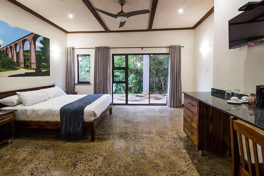 Bed in Stephan's Guest House