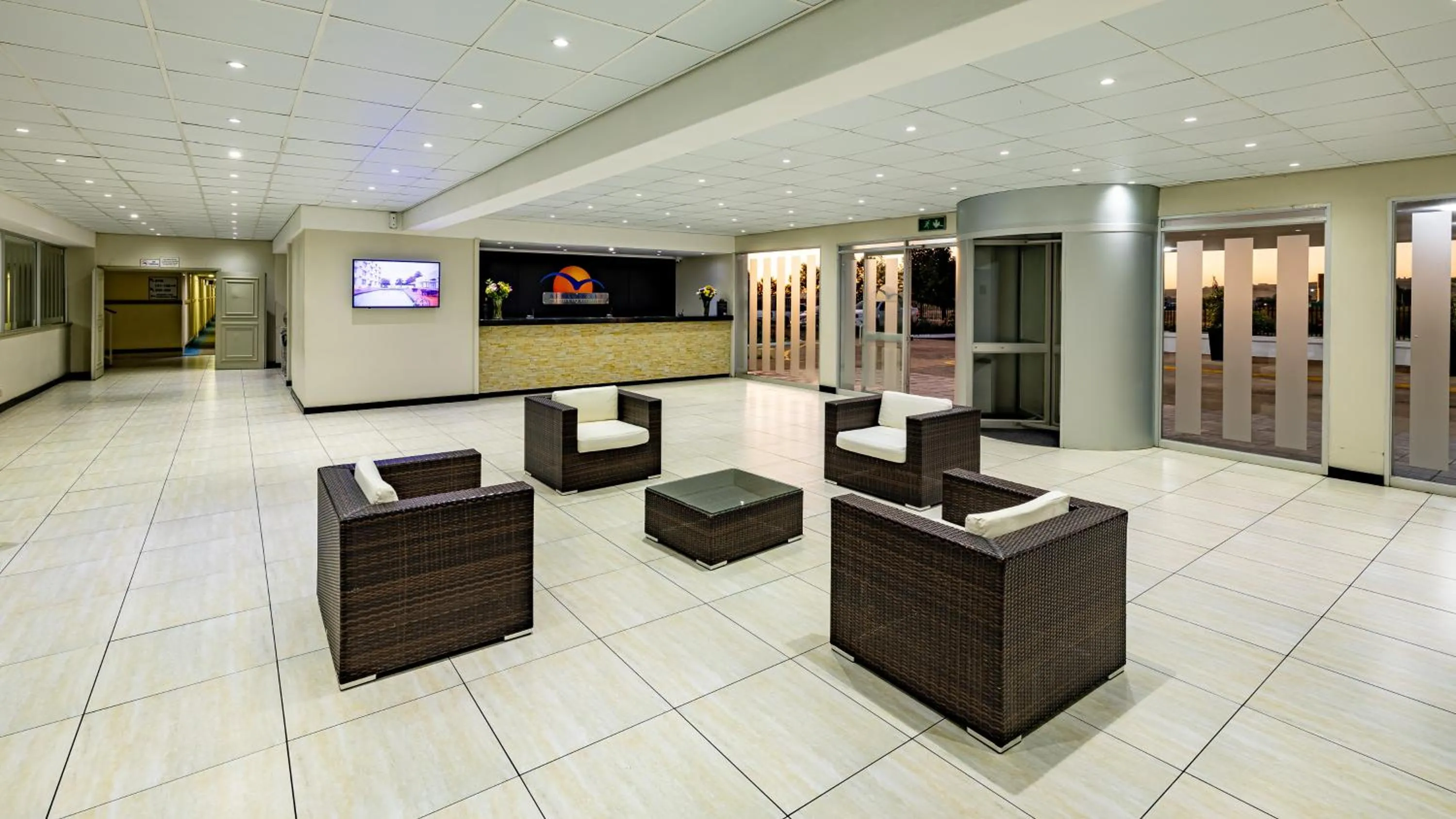 Lobby or reception in African Sky Harrismith Inn