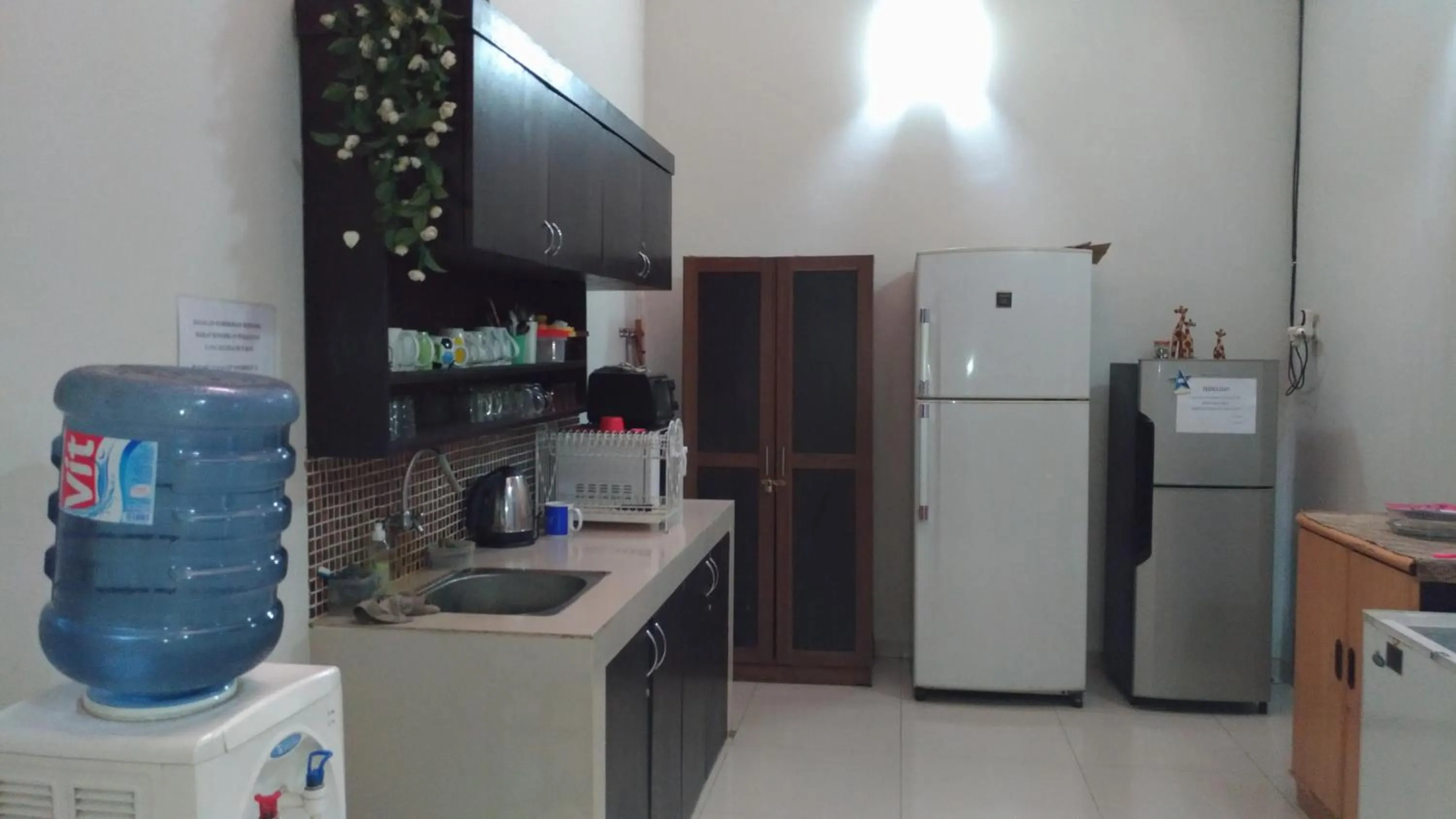 Communal kitchen in Casa Vanda Guesthouse