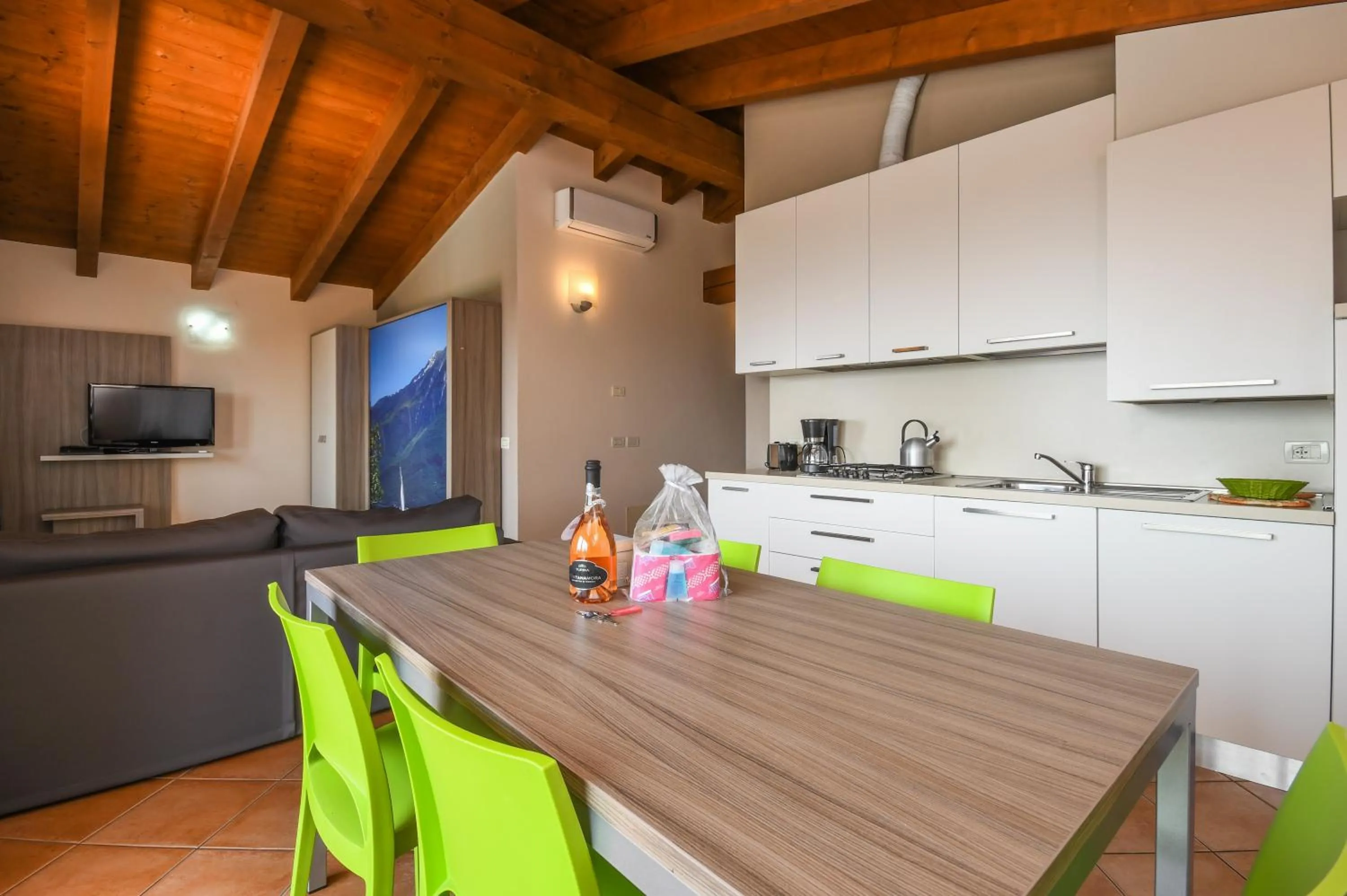 Kitchen or kitchenette in Residence Corte Ferrari -Ciao Vacanze-