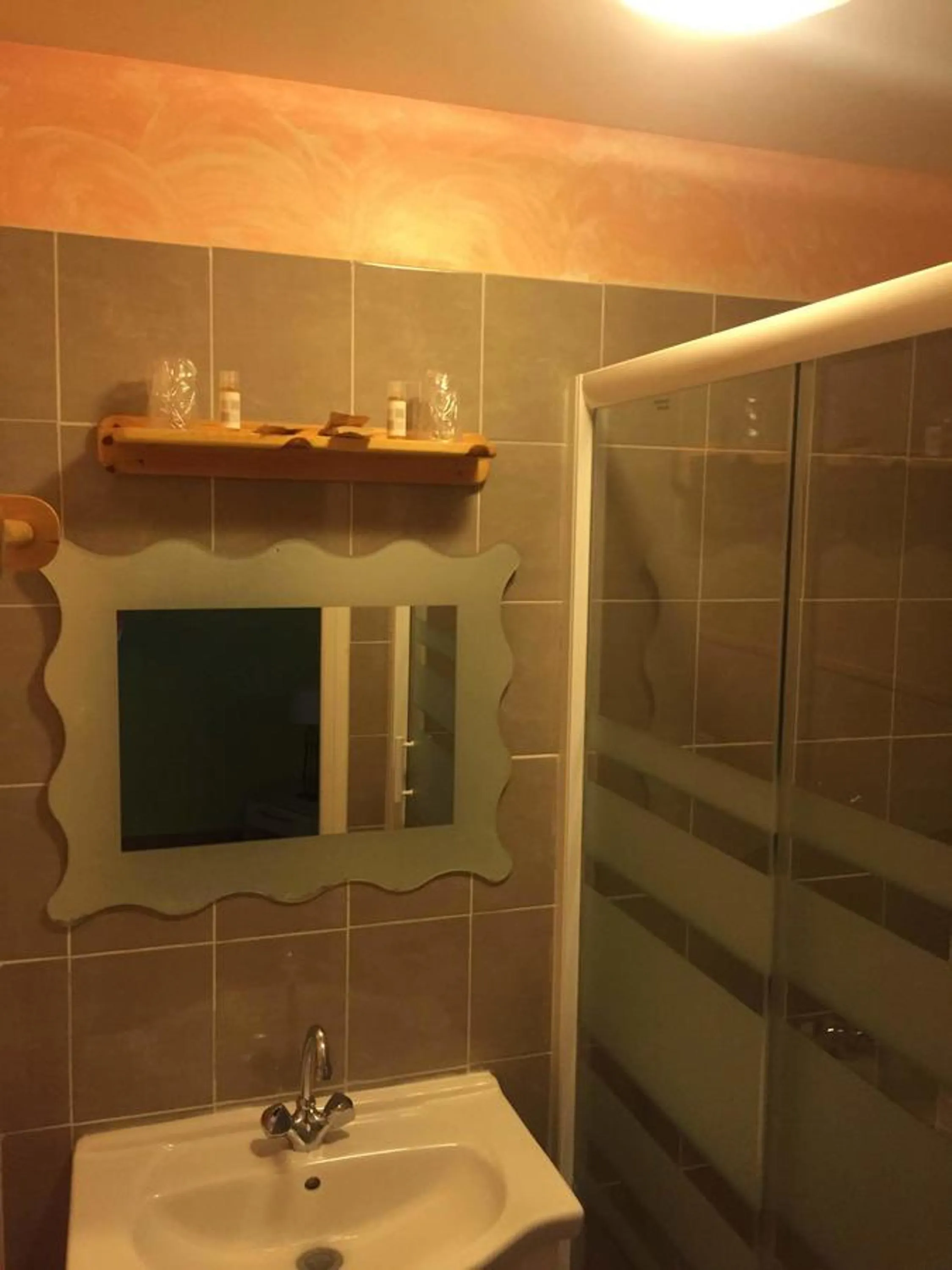 Bathroom in Auberge Les Olivades