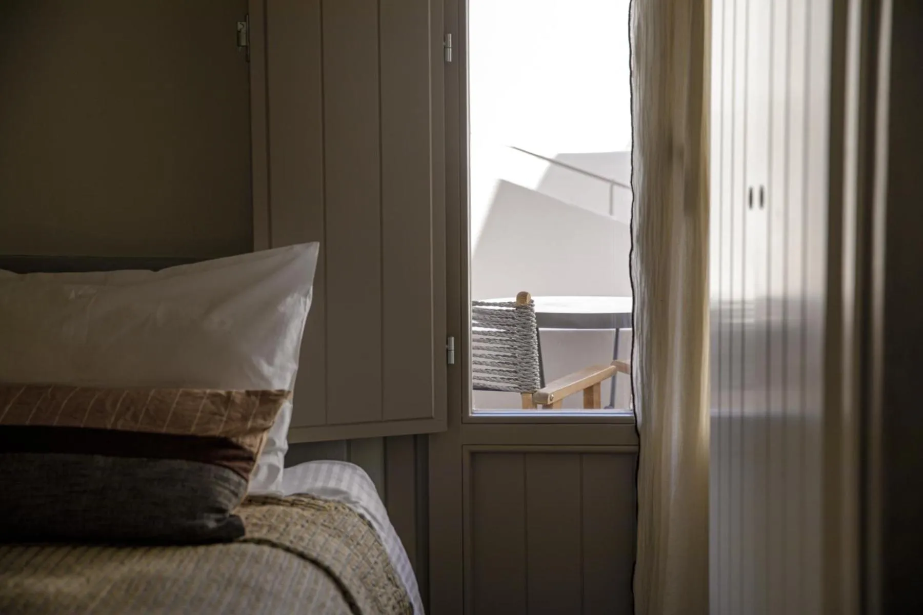 Bed in Grand View - Megalochori Santorini