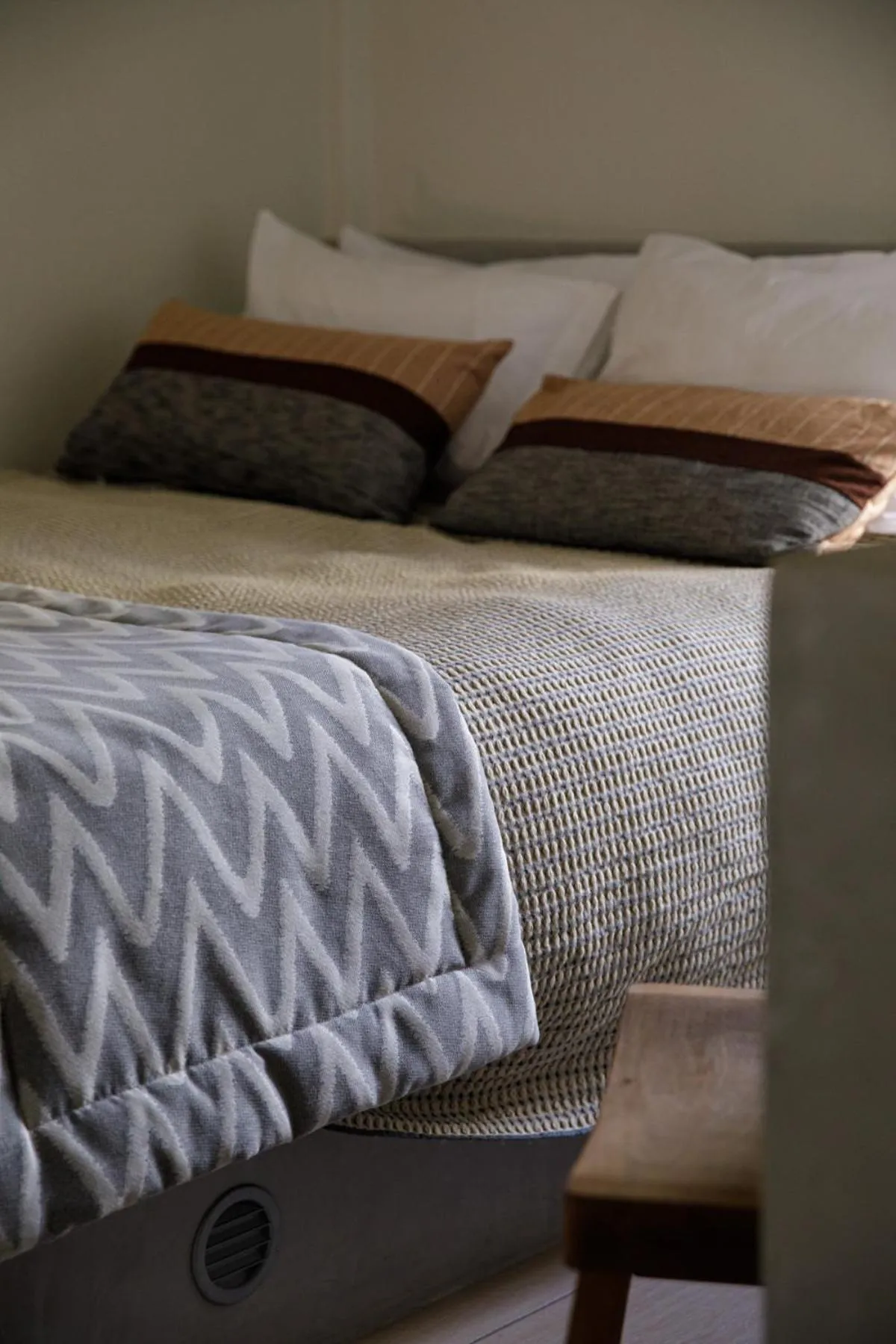 Bed in Grand View - Megalochori Santorini