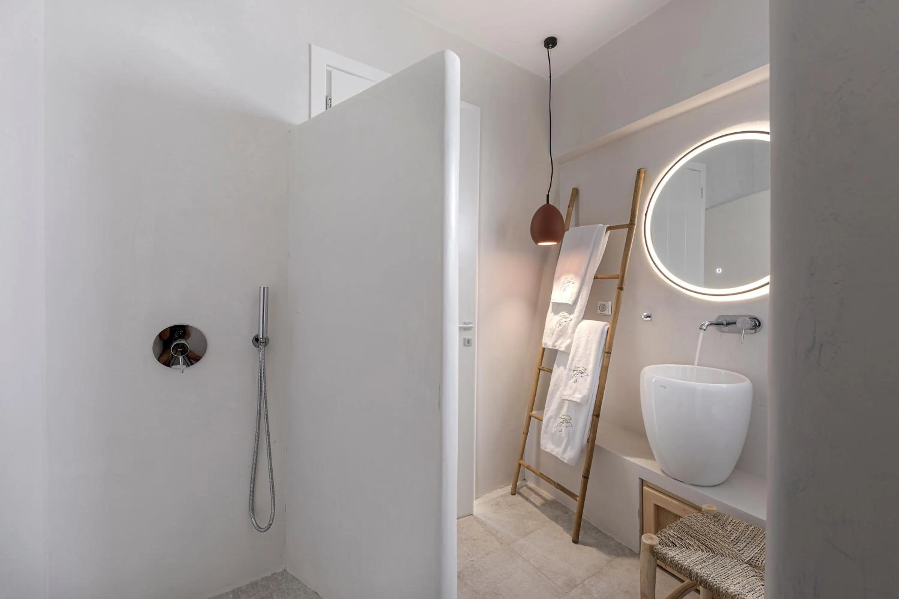 Bathroom in Grand View - Megalochori Santorini