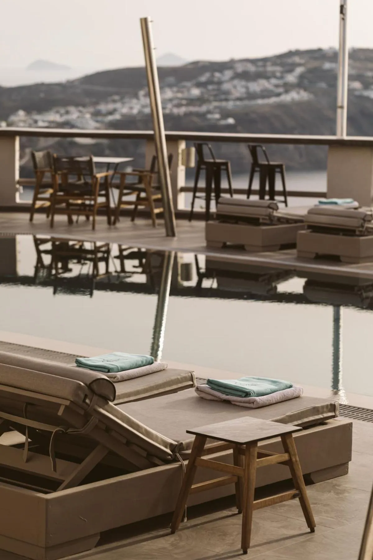 Swimming pool in Grand View - Megalochori Santorini