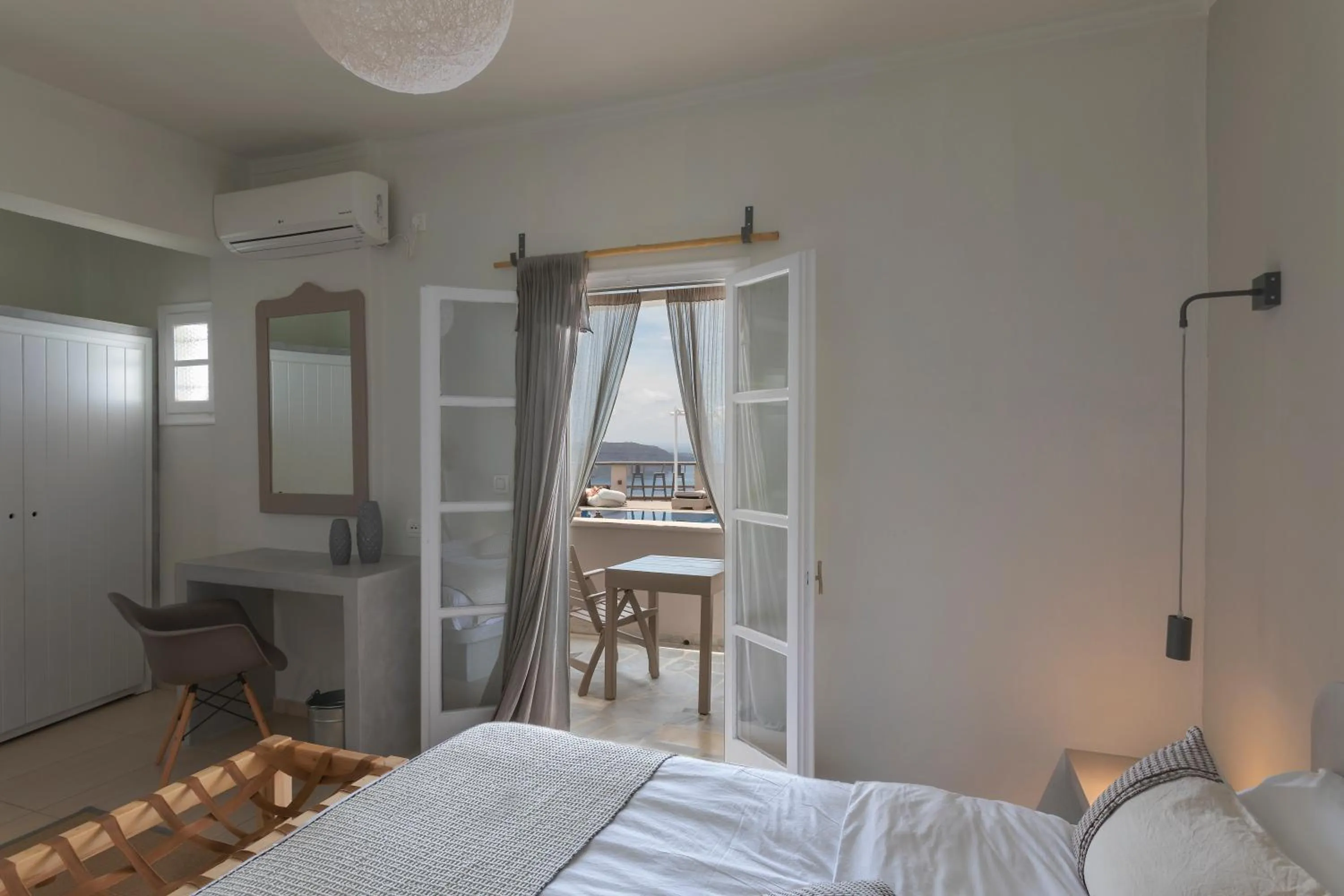 Bedroom, Bed in Grand View - Megalochori Santorini